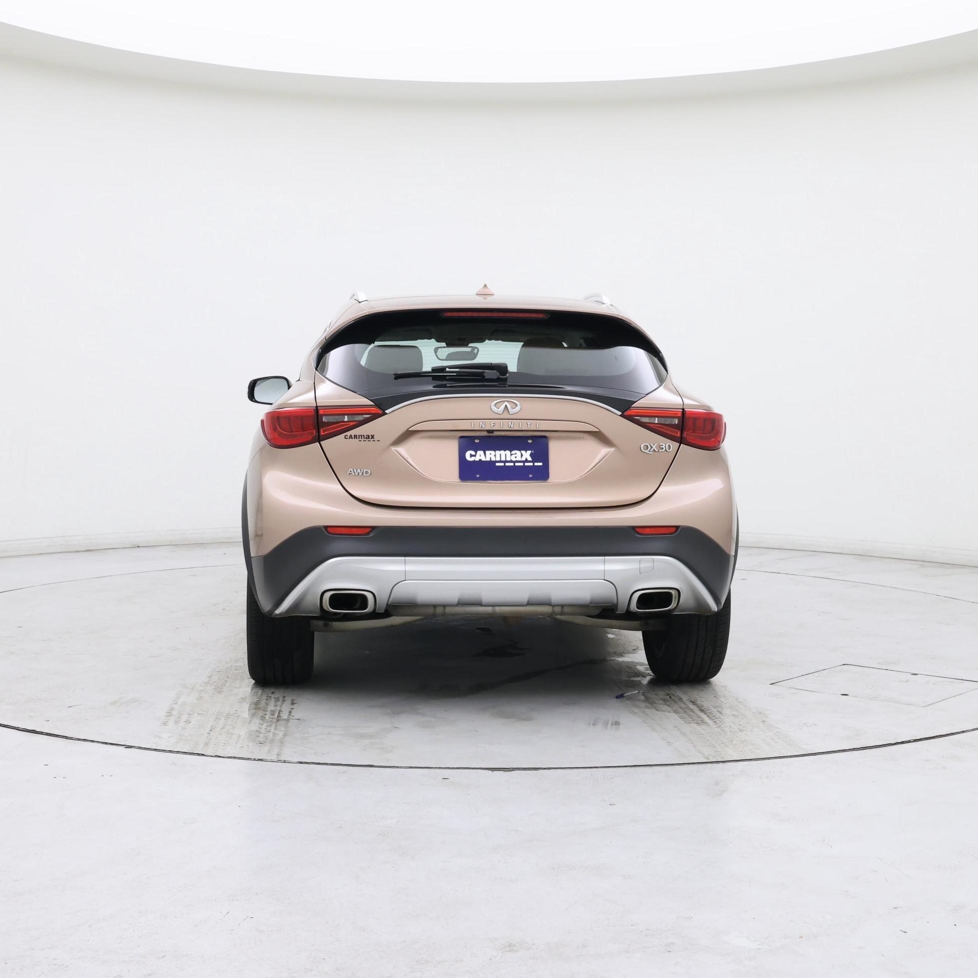 Thumbnail: 2018 INFINITI QX30 - 6