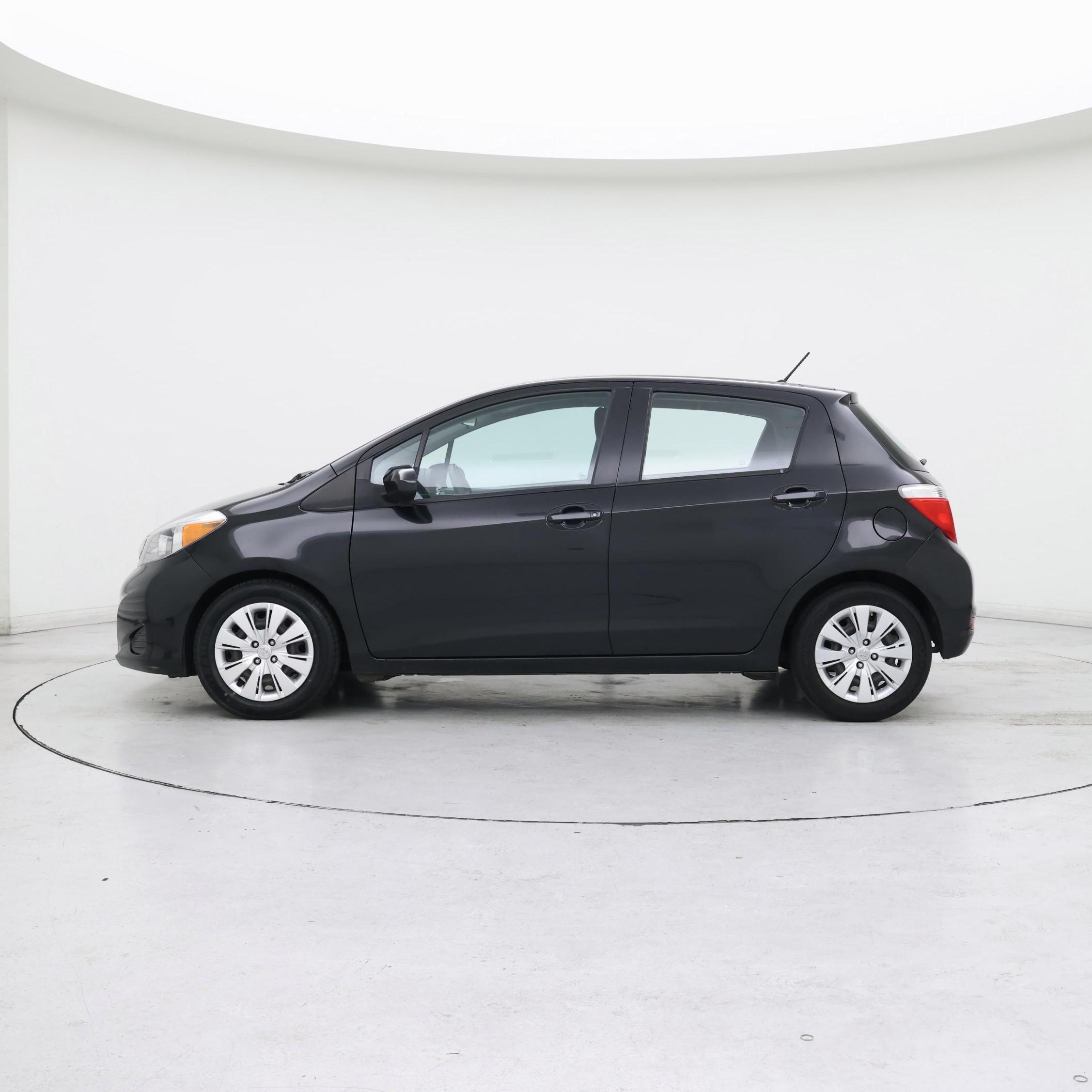 Thumbnail: 2014 Toyota Yaris - 3