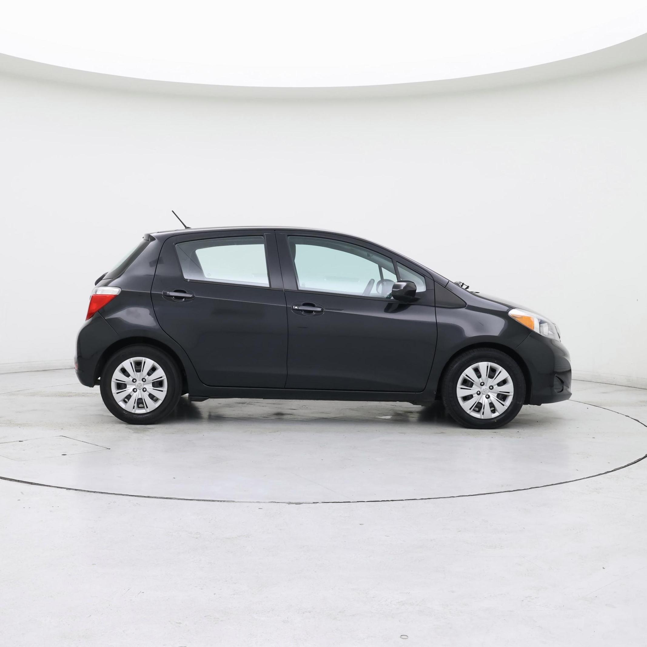 Thumbnail: 2014 Toyota Yaris - 7