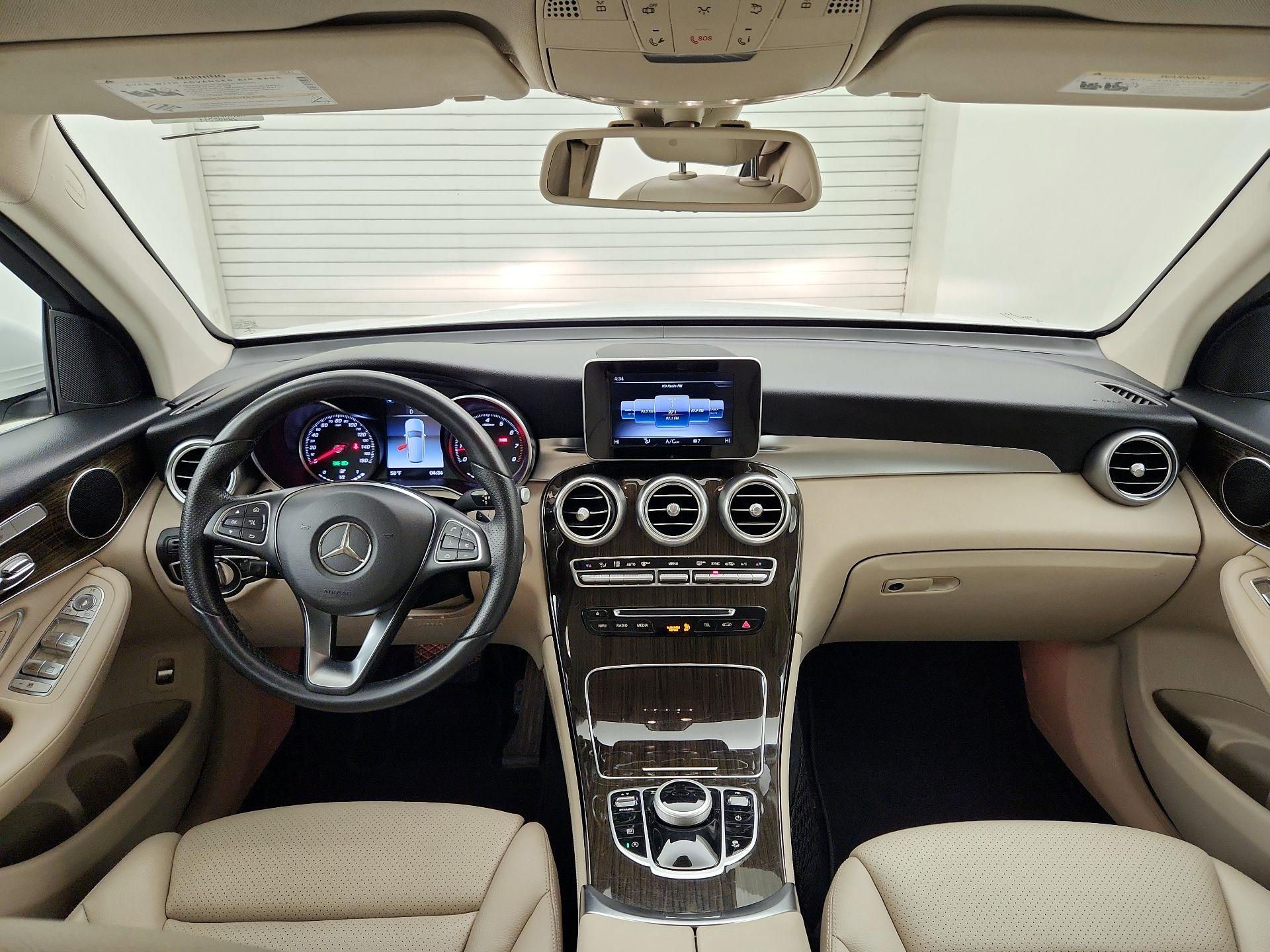 Thumbnail: 2018 Mercedes-Benz GLC - 9