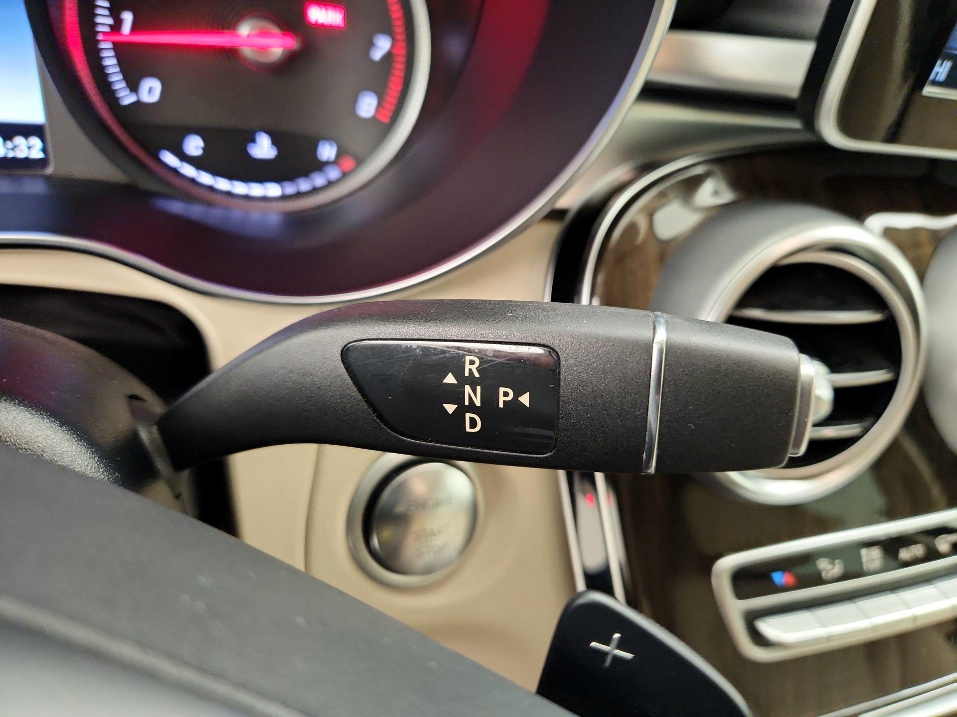 Thumbnail: 2018 Mercedes-Benz GLC - 17