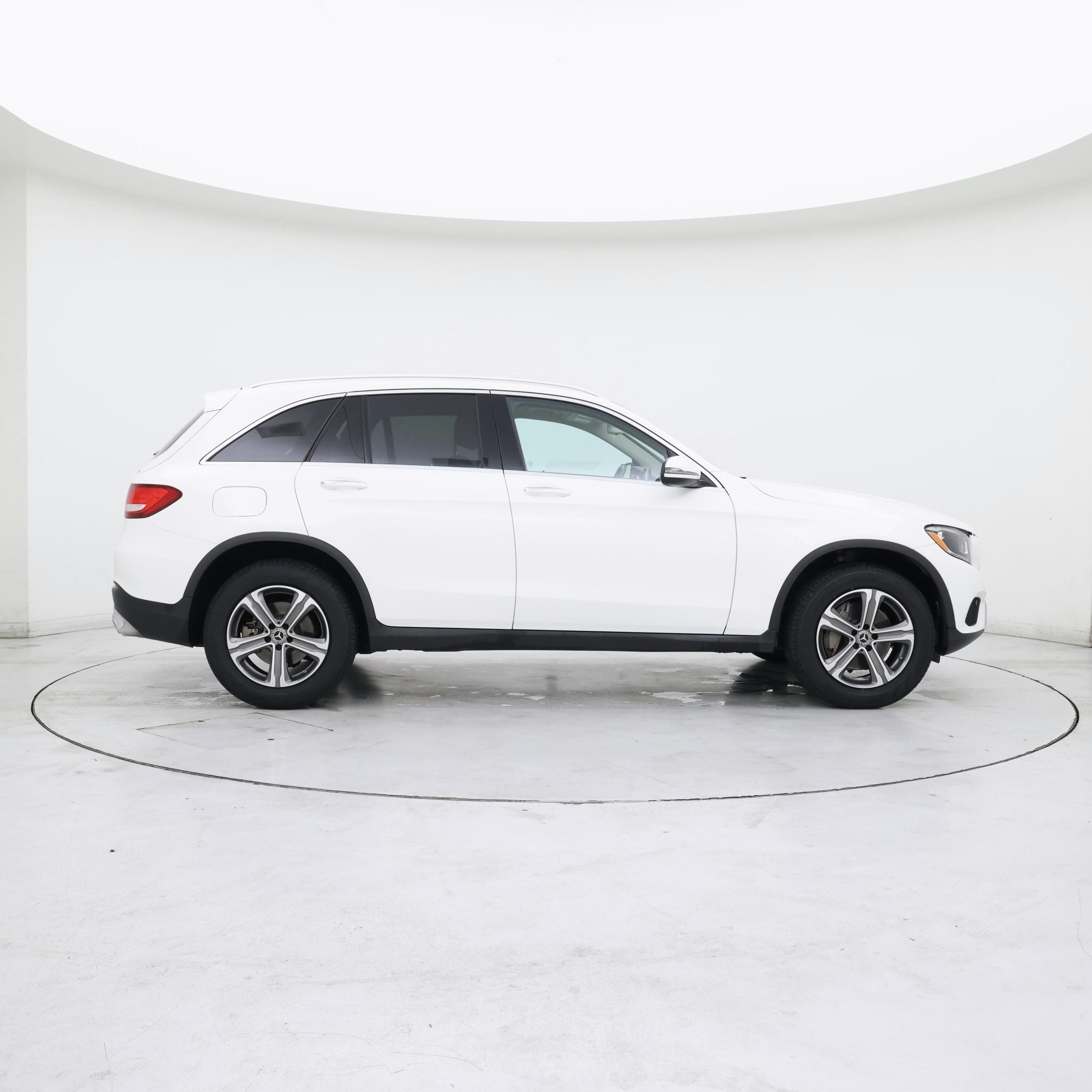 Thumbnail: 2018 Mercedes-Benz GLC - 7