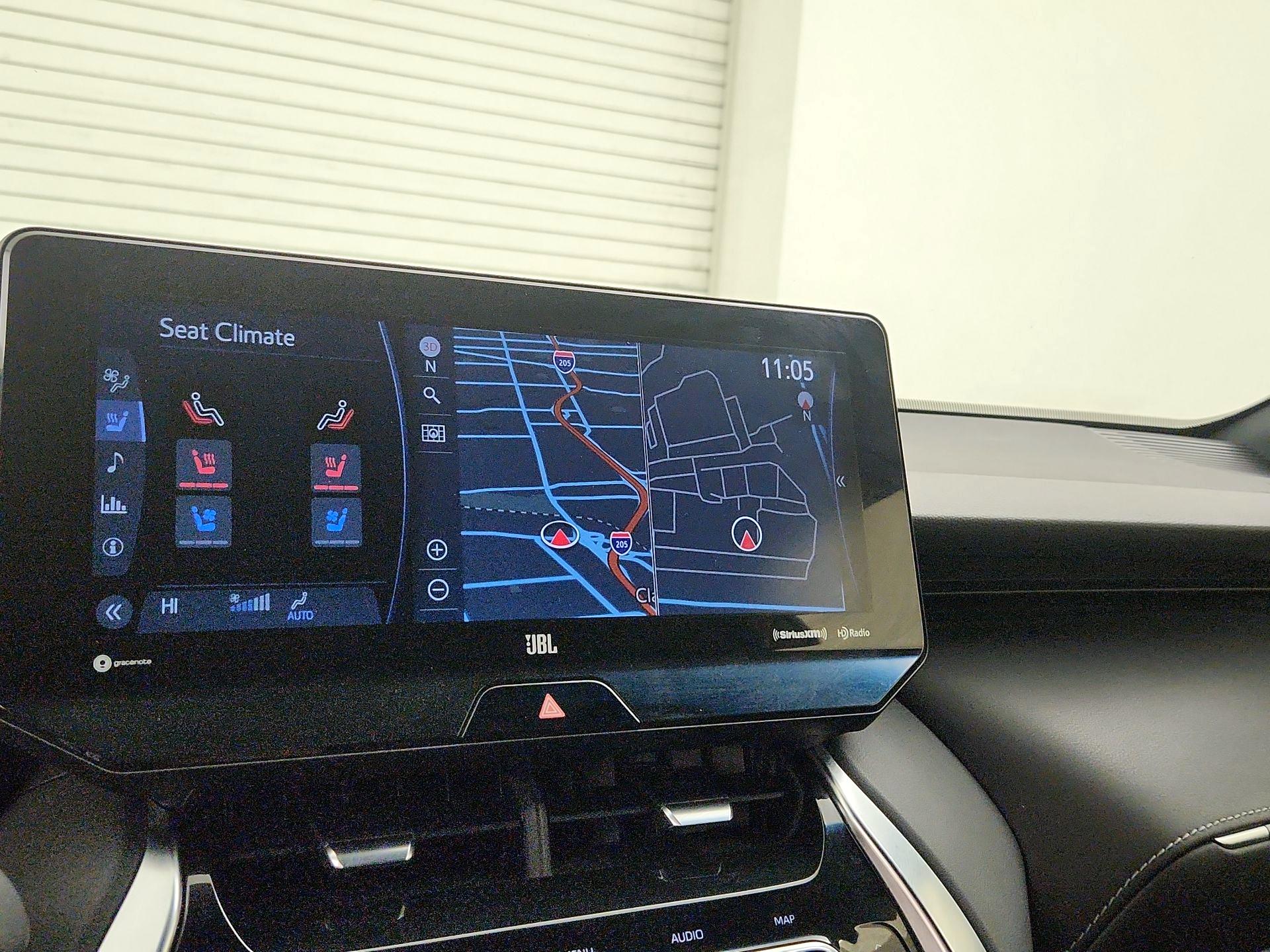 Thumbnail: 2021 Toyota Venza - 14