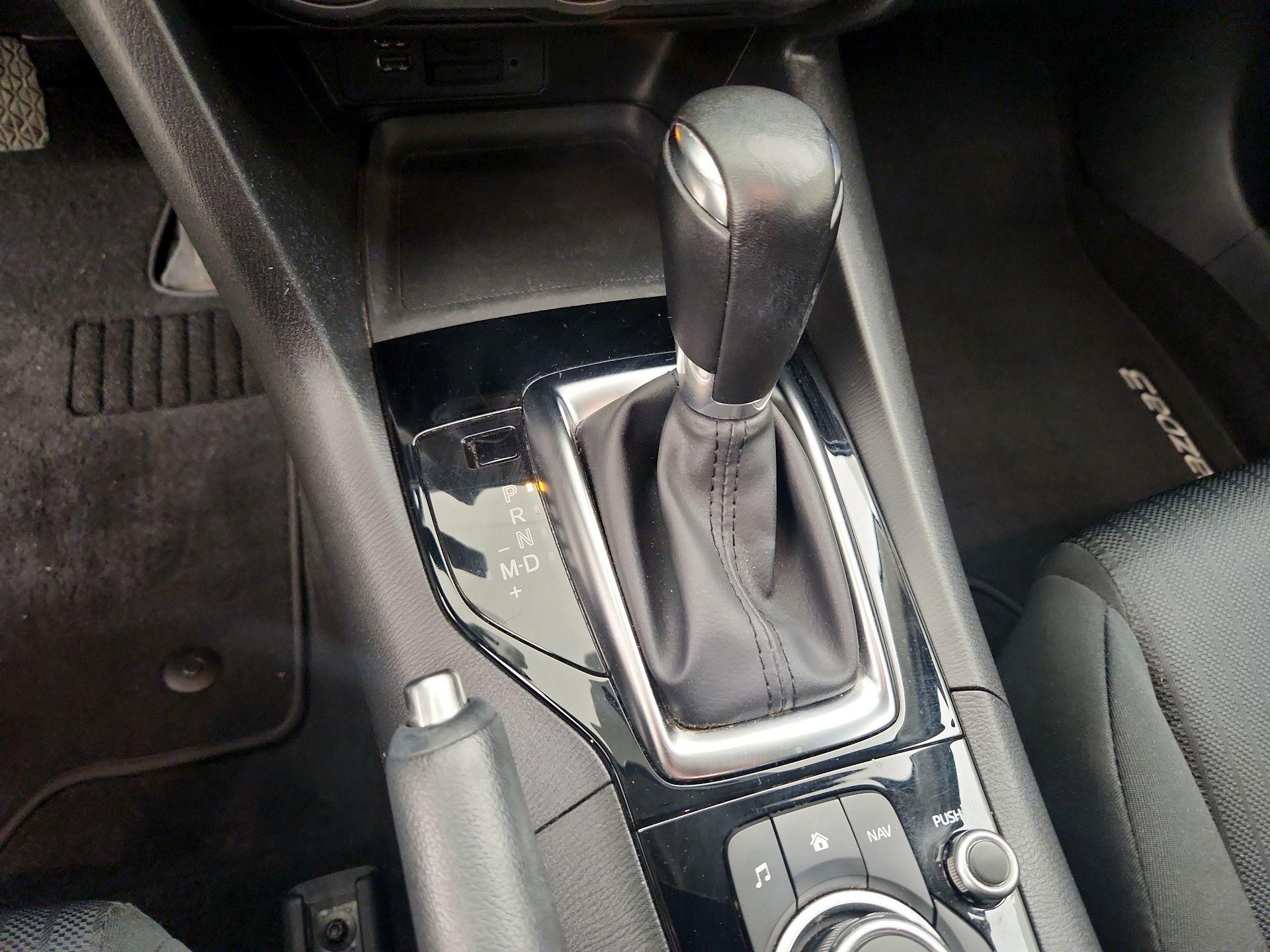 Thumbnail: 2015 Mazda Mazda3 - 16