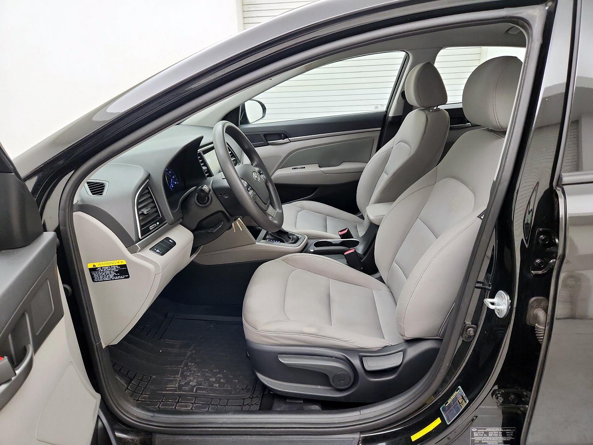 Thumbnail: 2017 Hyundai Elantra - 11