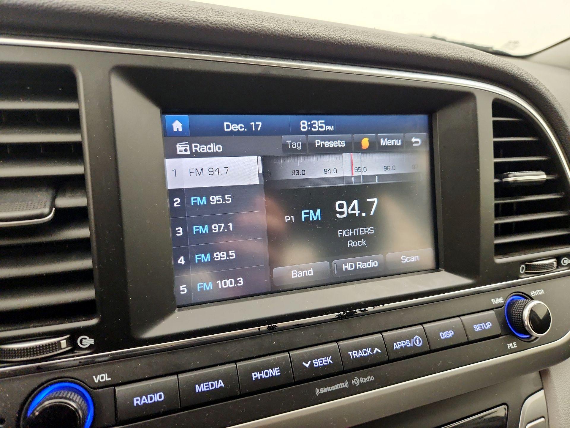 Thumbnail: 2017 Hyundai Elantra - 15