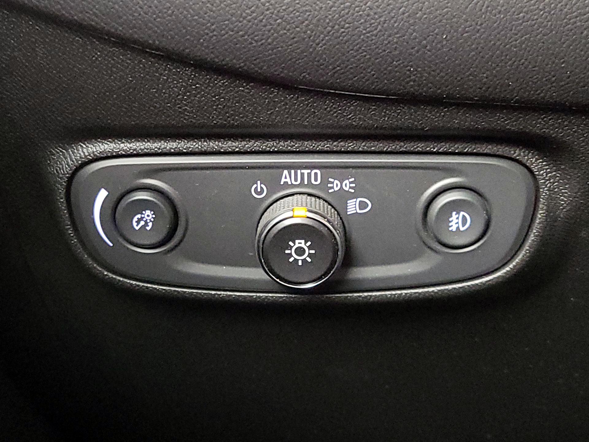 Thumbnail: 2021 Chevrolet Equinox - 13