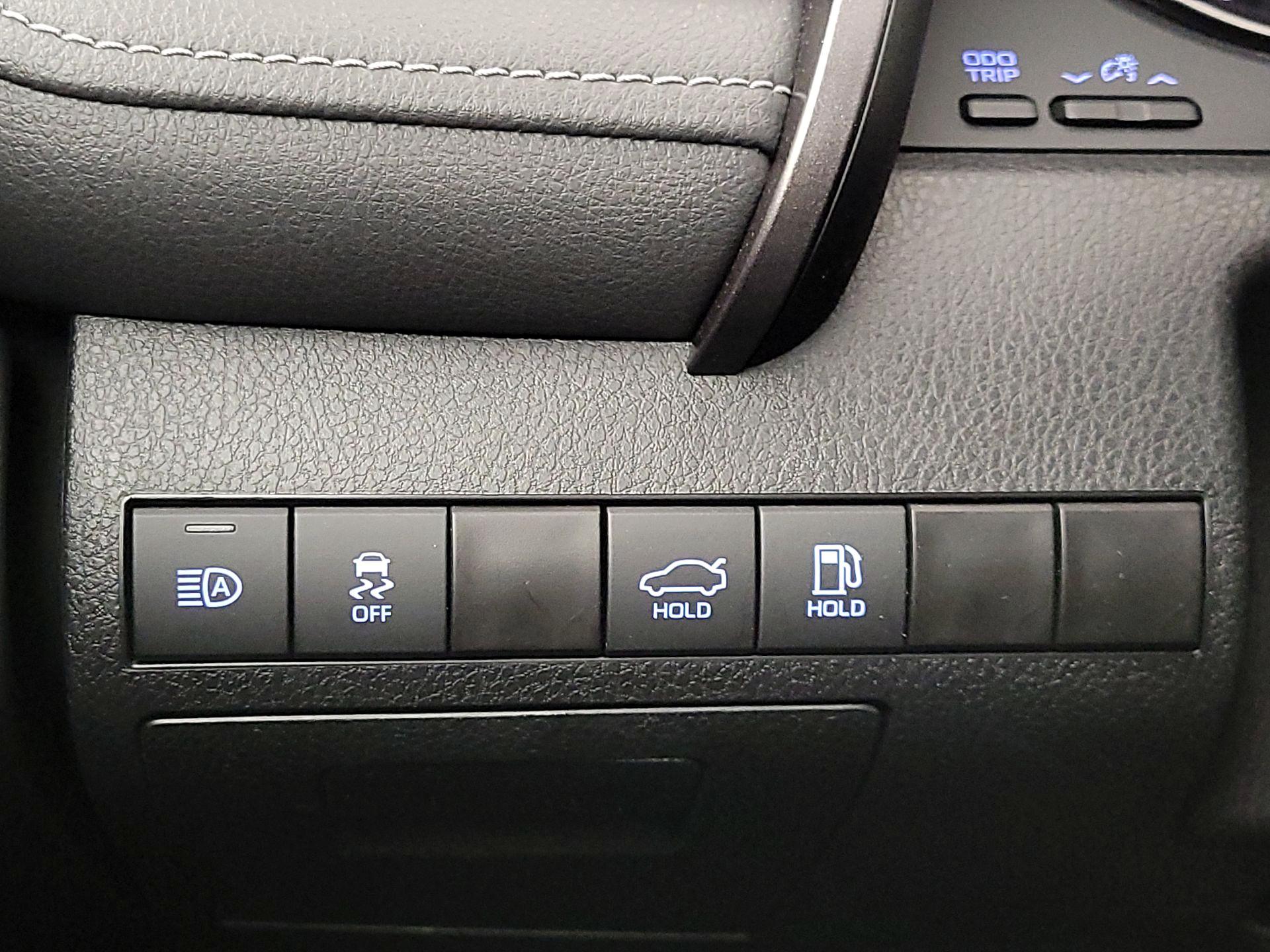 Thumbnail: 2024 Toyota Camry - 13