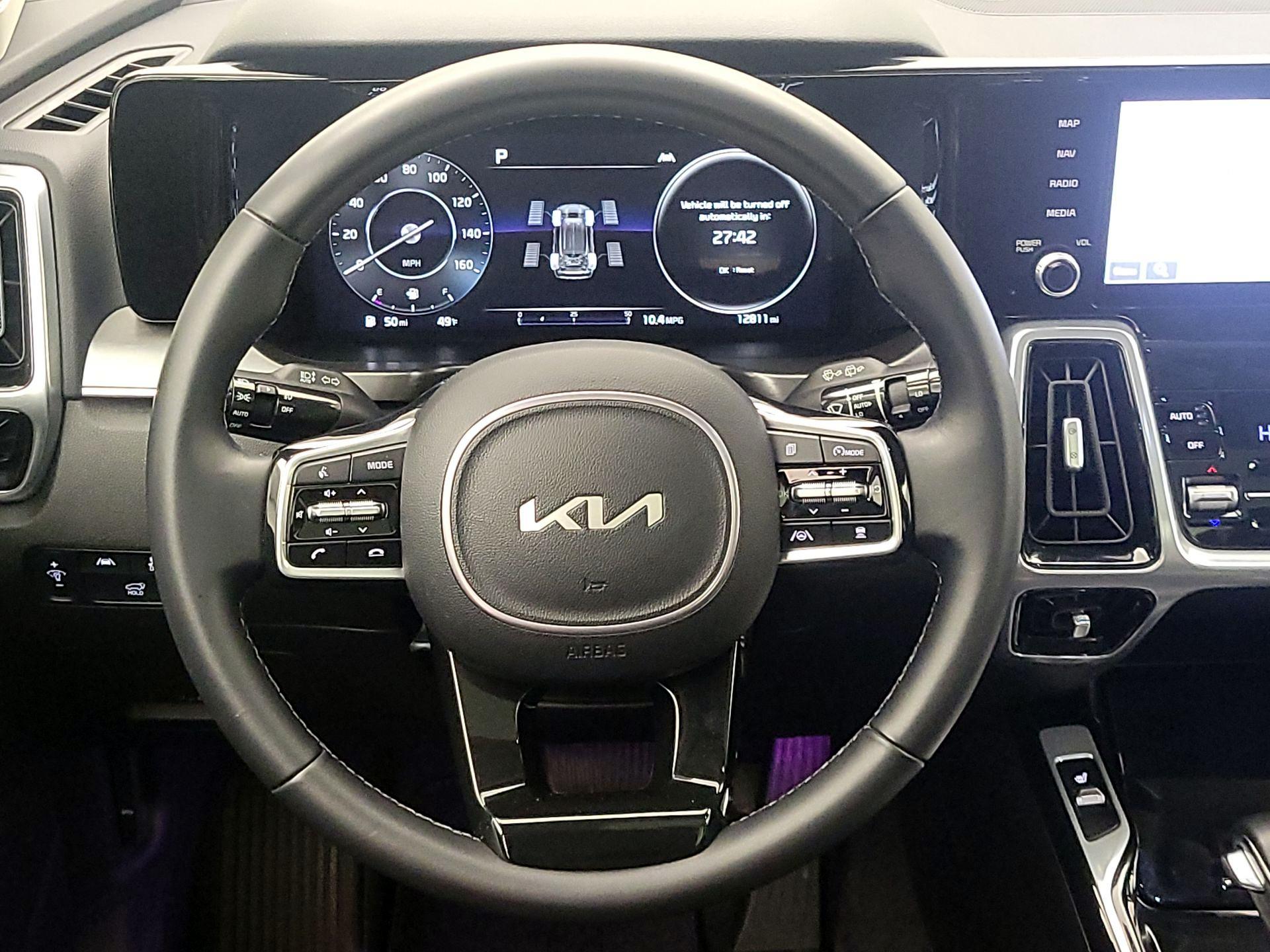 Thumbnail: 2023 Kia Sorento - 10