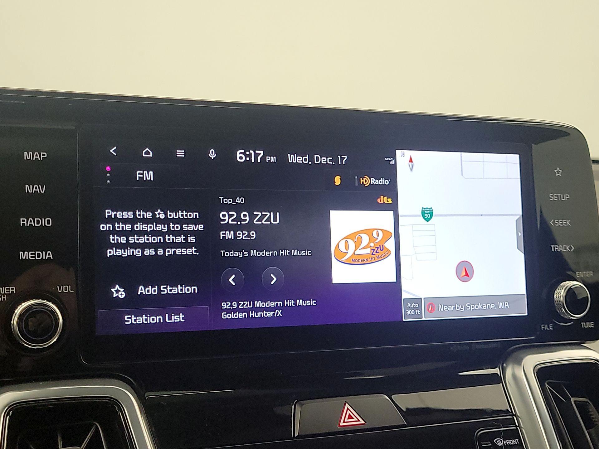 Thumbnail: 2023 Kia Sorento - 16