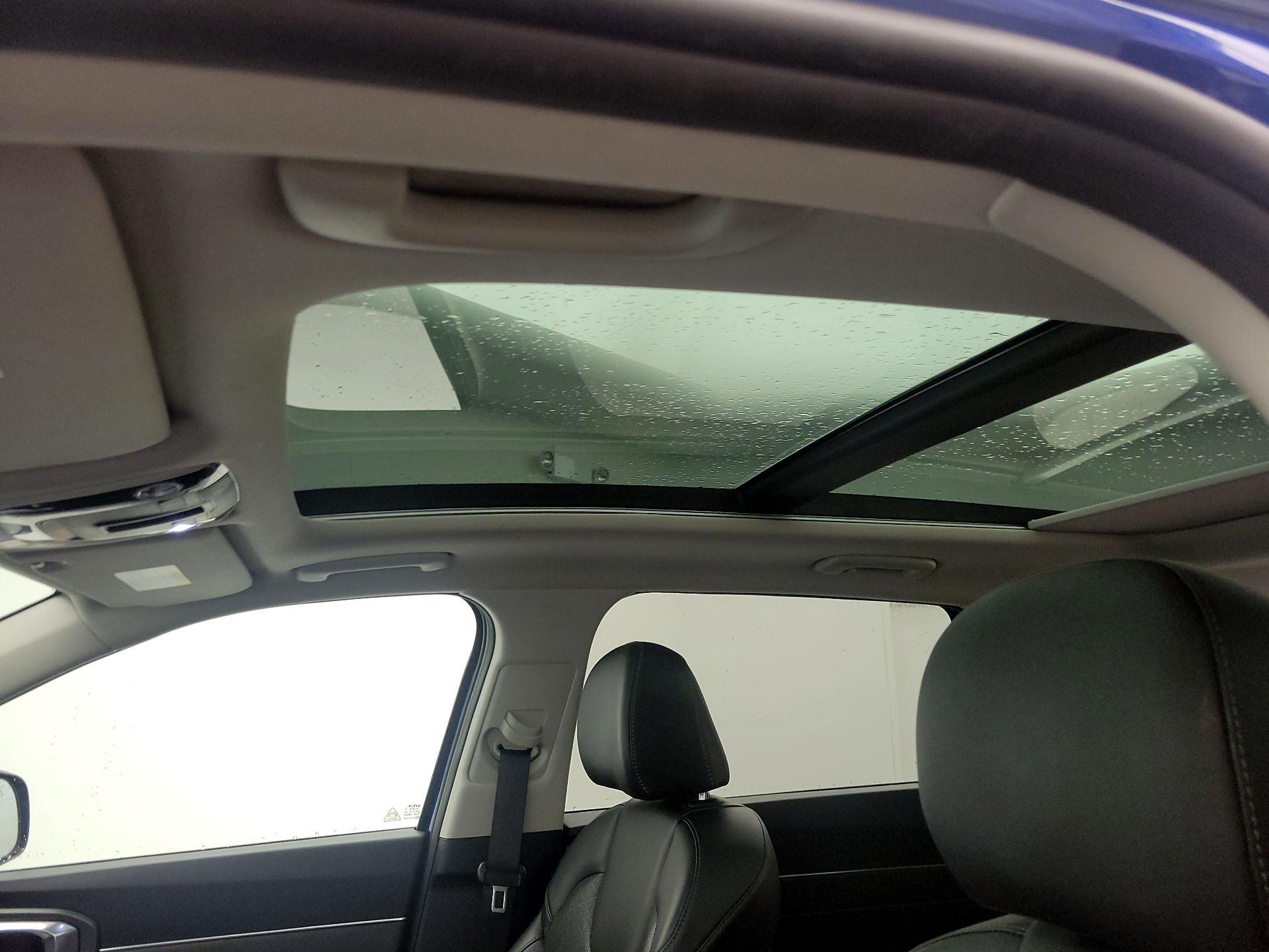 Thumbnail: 2023 Kia Sorento - 20