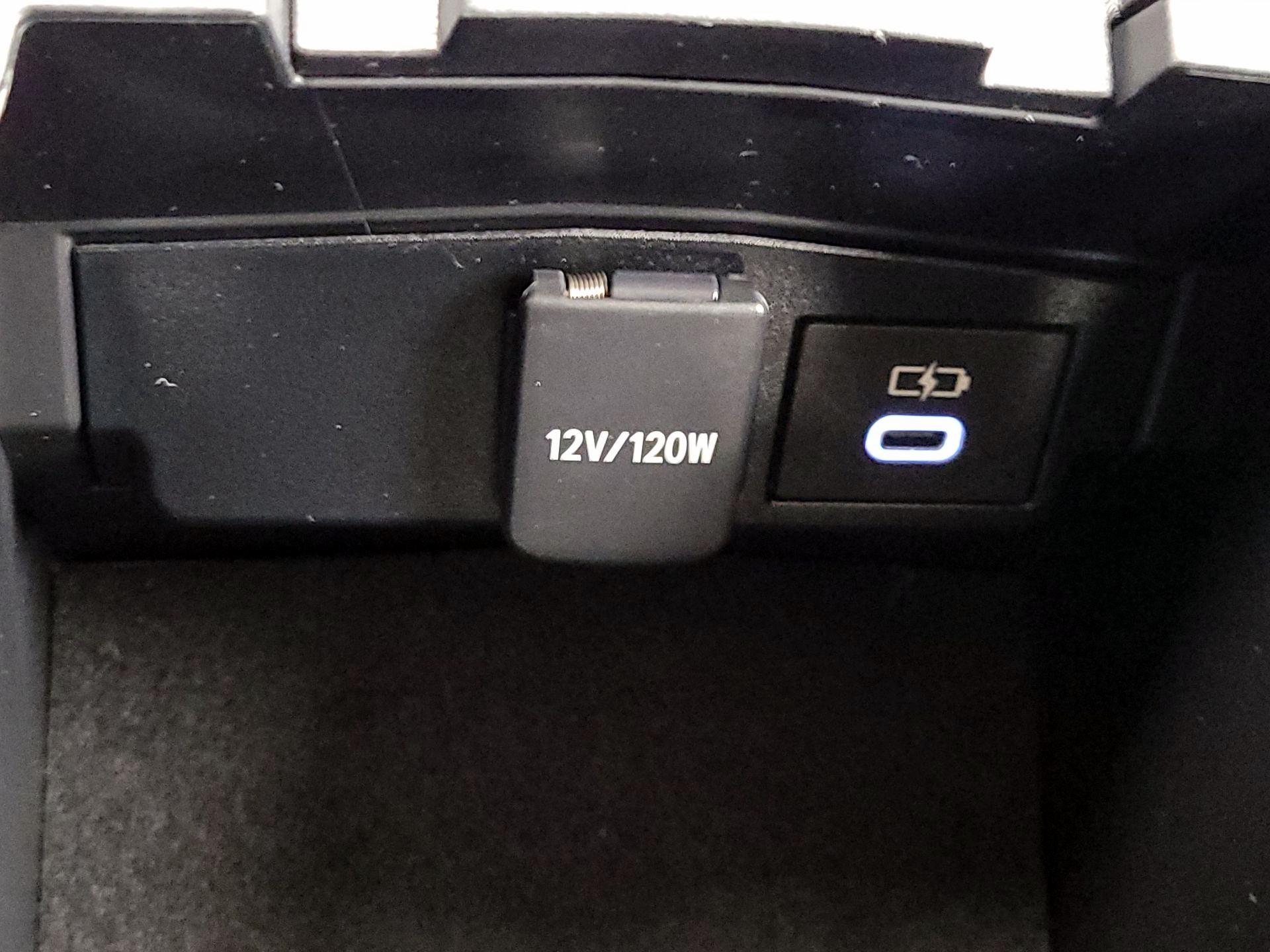 Thumbnail: 2023 Toyota Corolla - 18