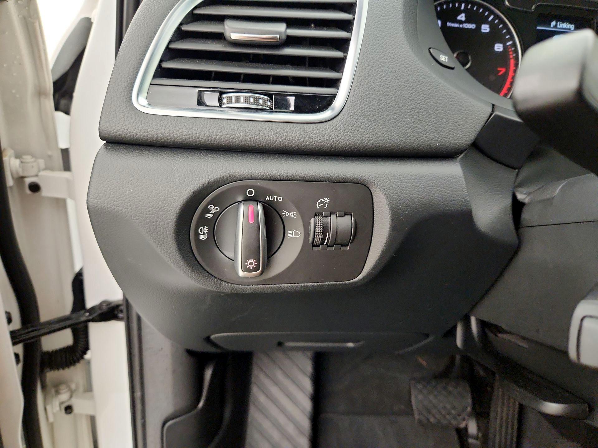 Thumbnail: 2018 Audi Q3 - 13