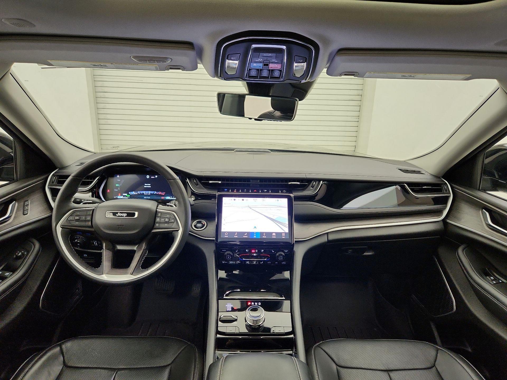 Thumbnail: 2023 Jeep Grand Cherokee - 9