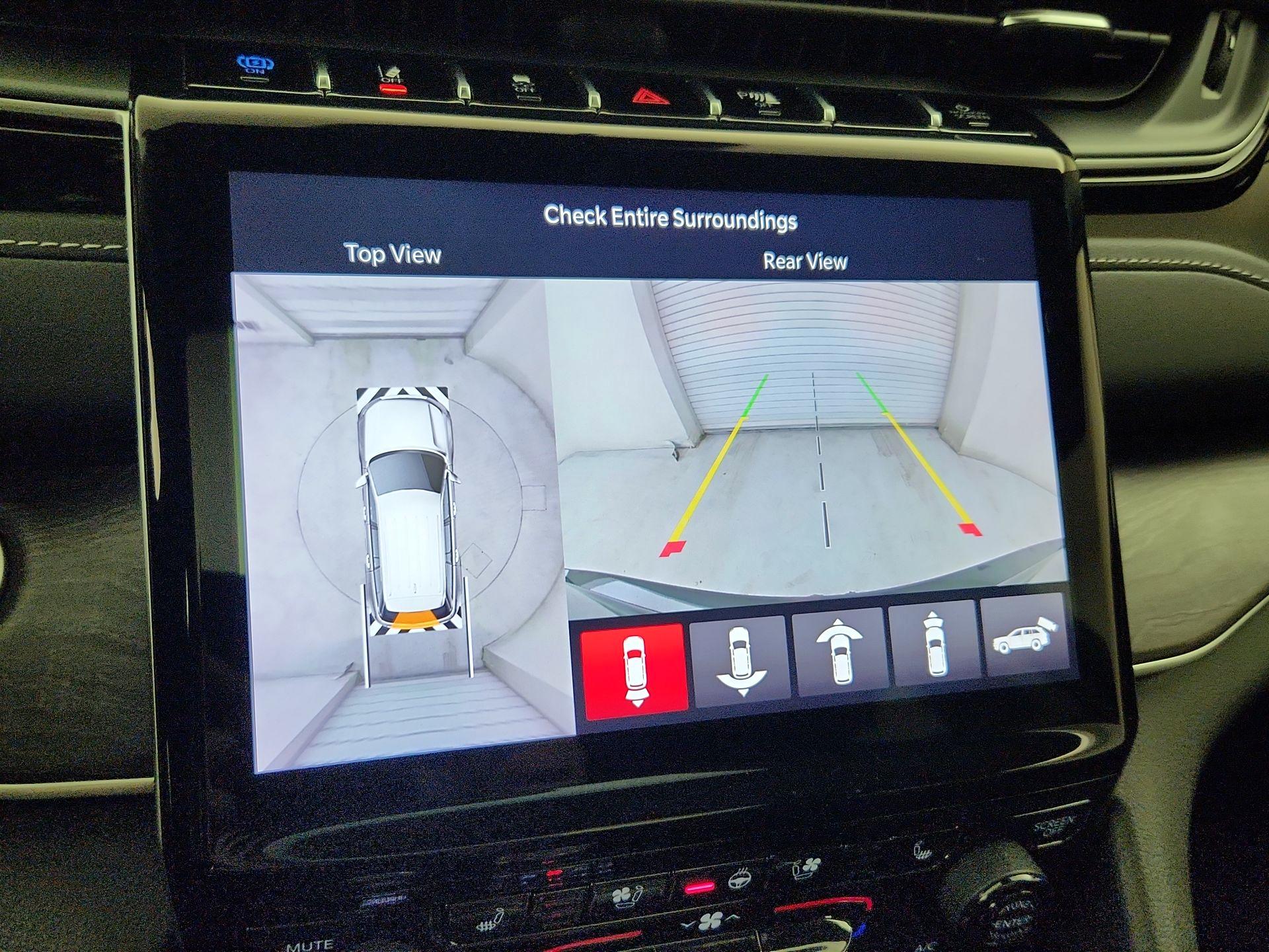 Thumbnail: 2023 Jeep Grand Cherokee - 15