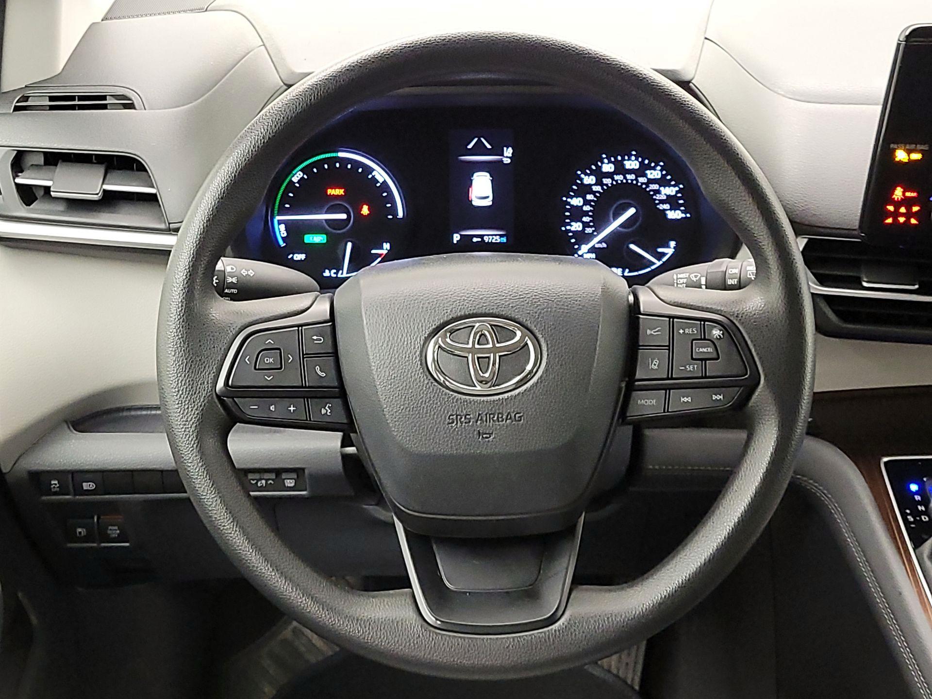 Thumbnail: 2024 Toyota Sienna - 10