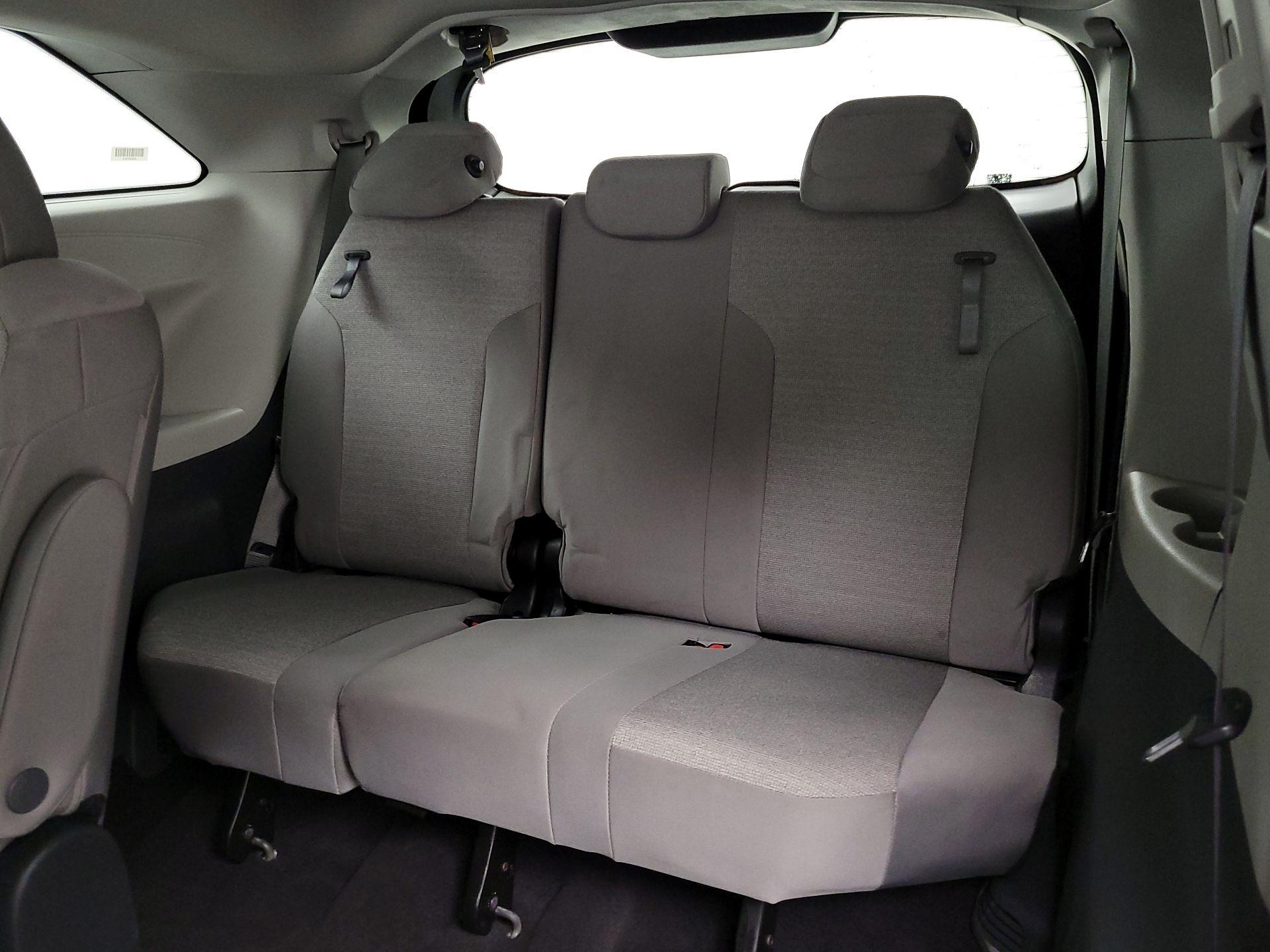 Thumbnail: 2024 Toyota Sienna - 20