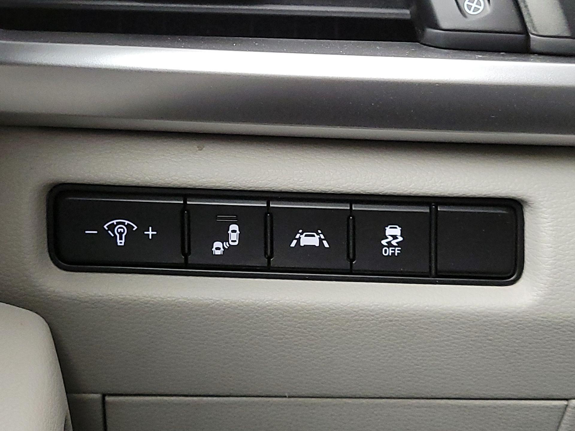 Thumbnail: 2021 Kia Telluride - 13