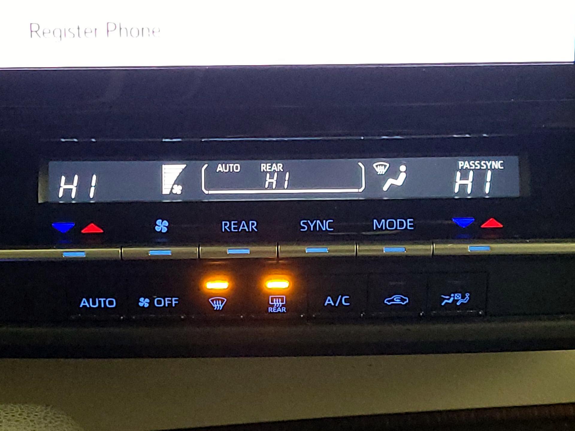 Thumbnail: 2024 Toyota Sienna - 17