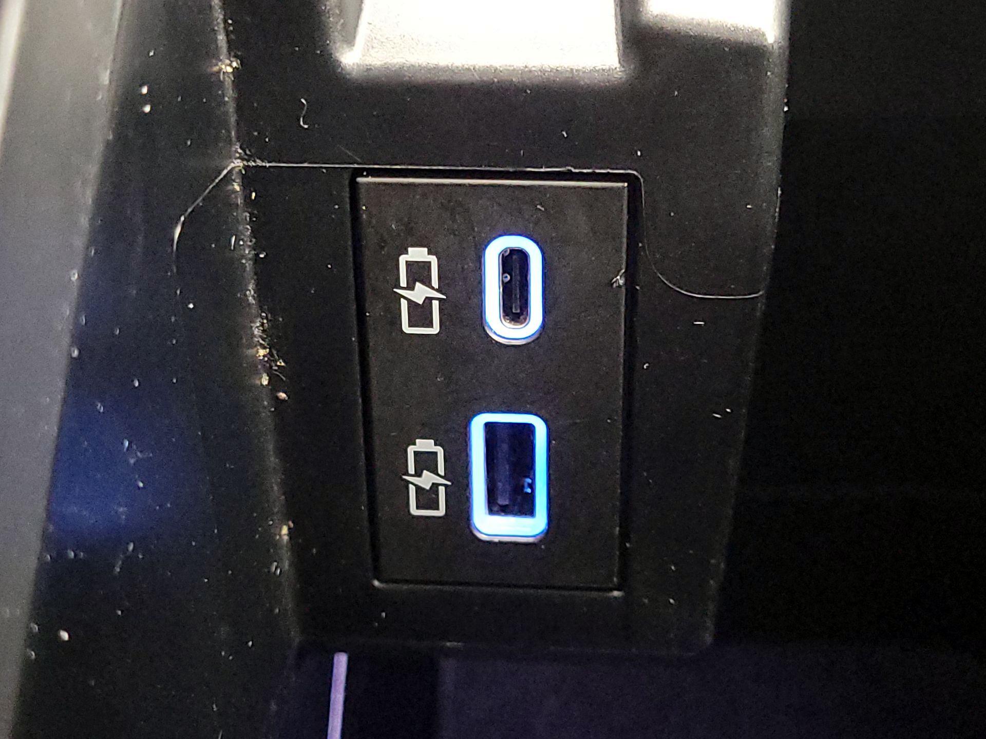 Thumbnail: 2024 Toyota Sienna - 19