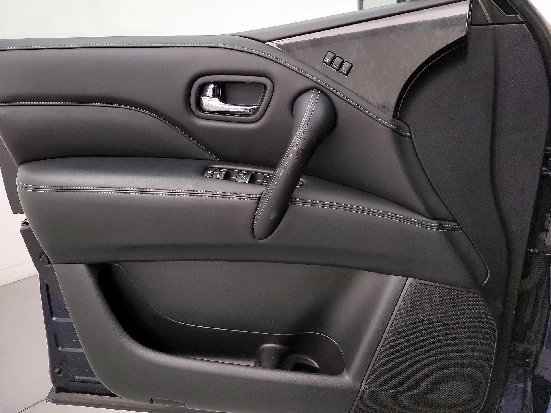 Thumbnail: 2024 INFINITI QX80 - 12