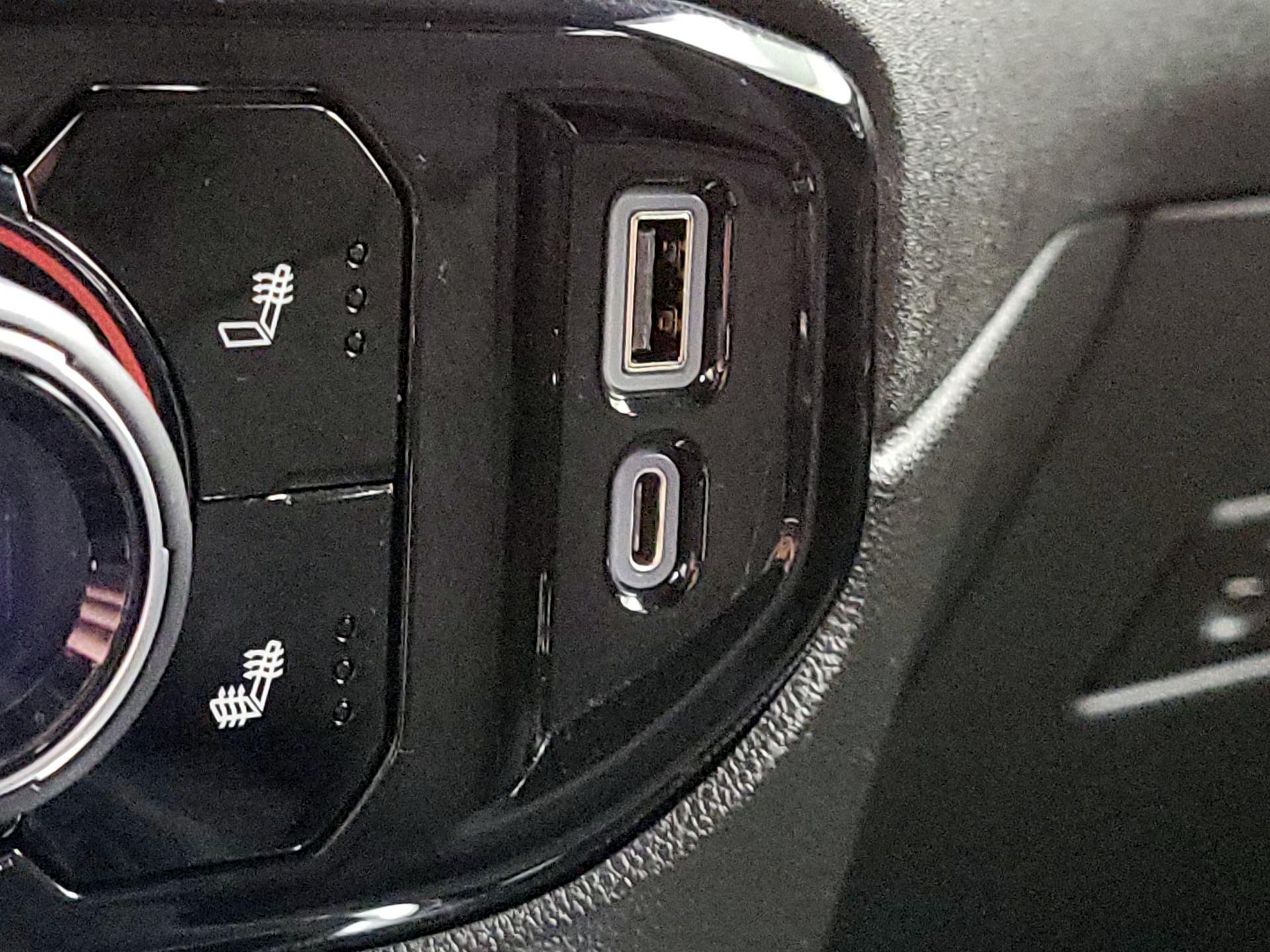 Thumbnail: 2022 Chevrolet Silverado 1500 - 18