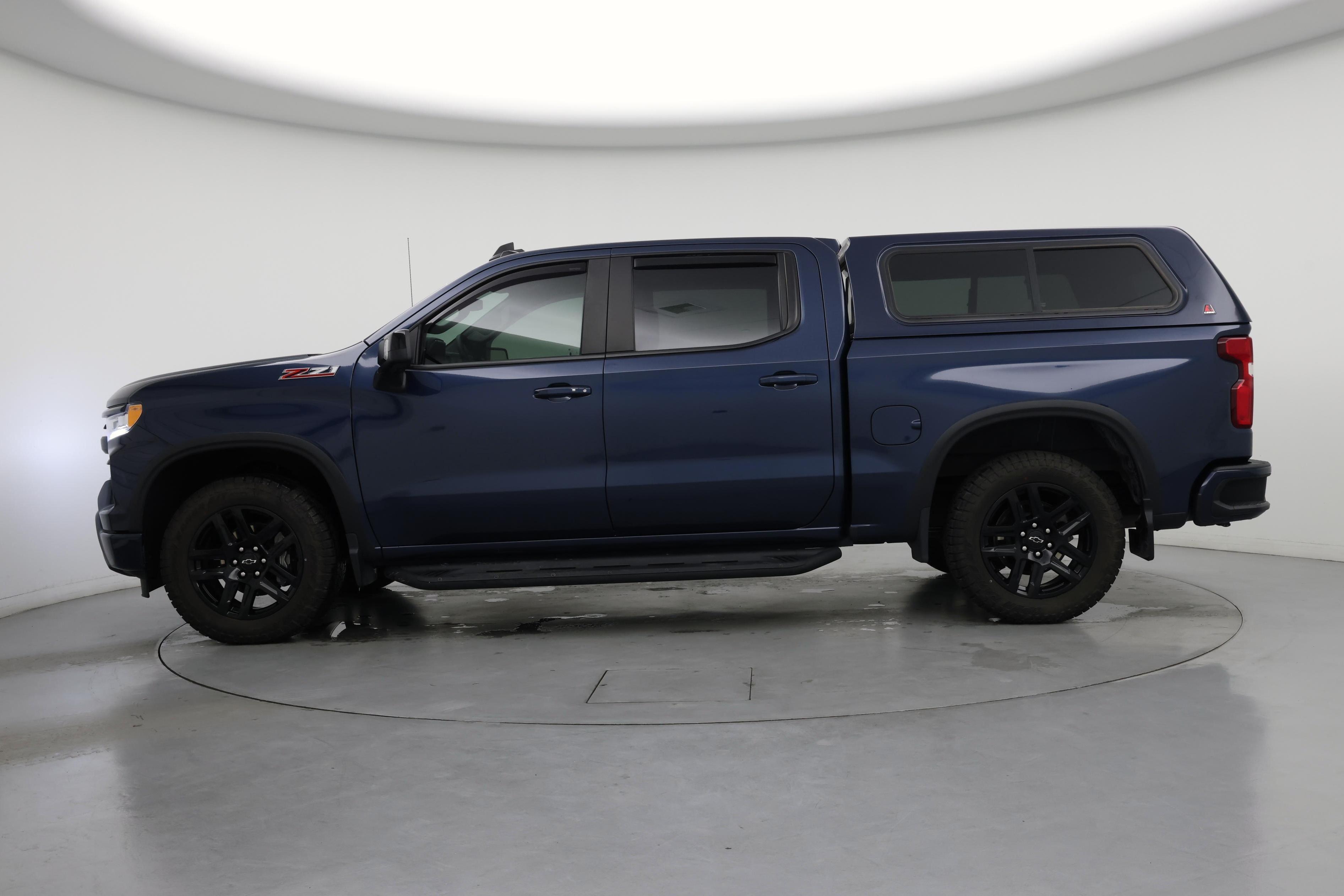 Thumbnail: 2022 Chevrolet Silverado 1500 - 3