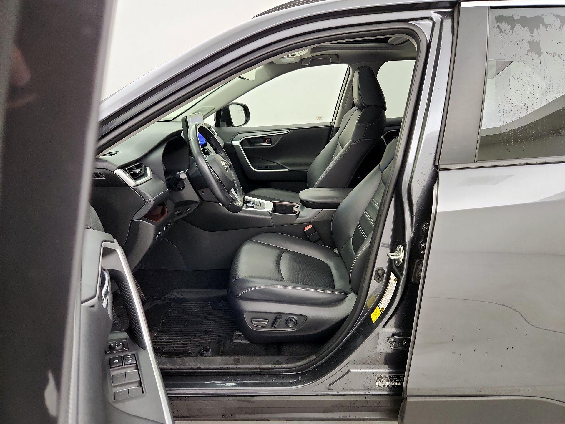 Thumbnail: 2023 Toyota RAV4 - 11