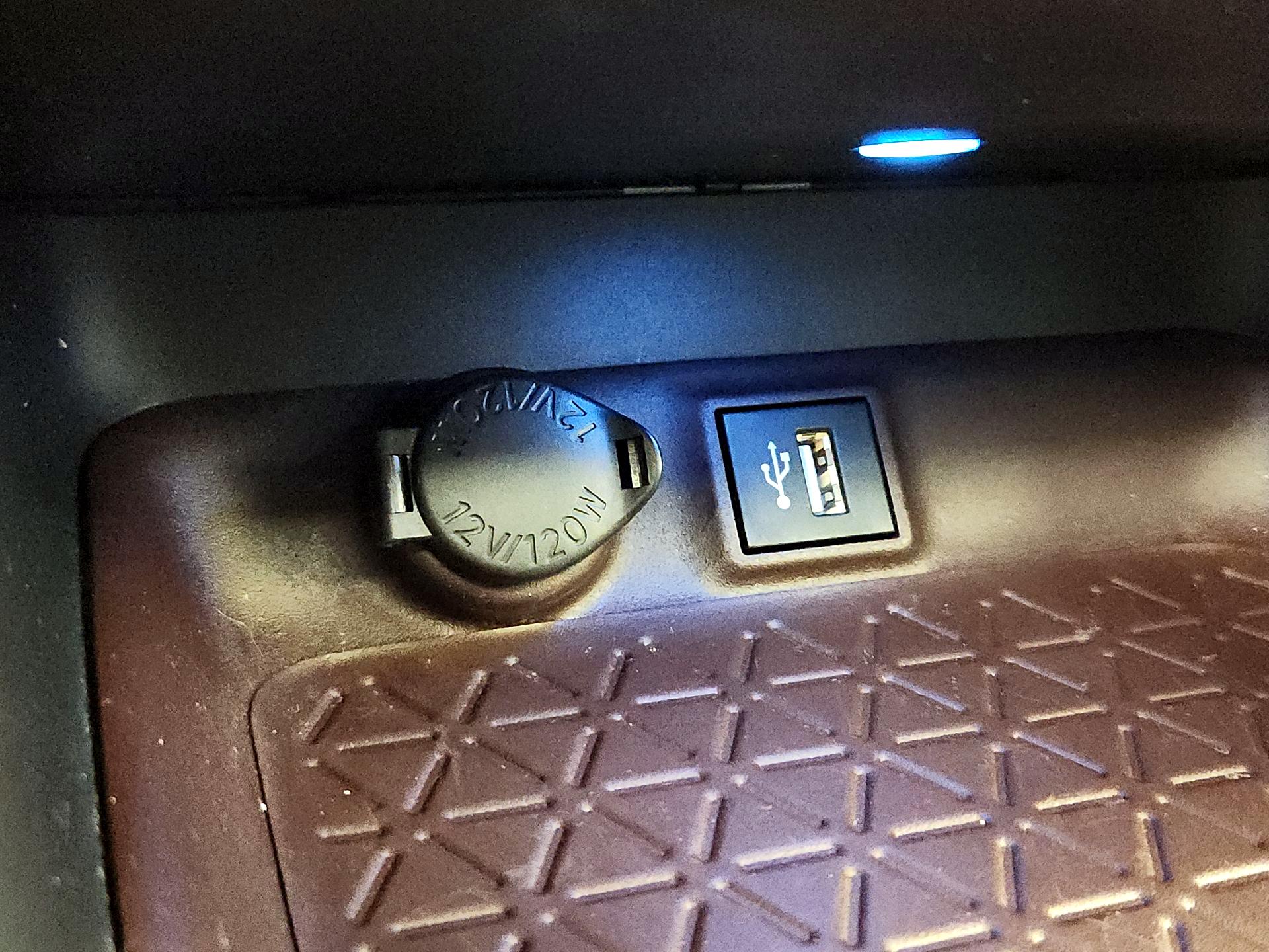 Thumbnail: 2023 Toyota RAV4 - 18