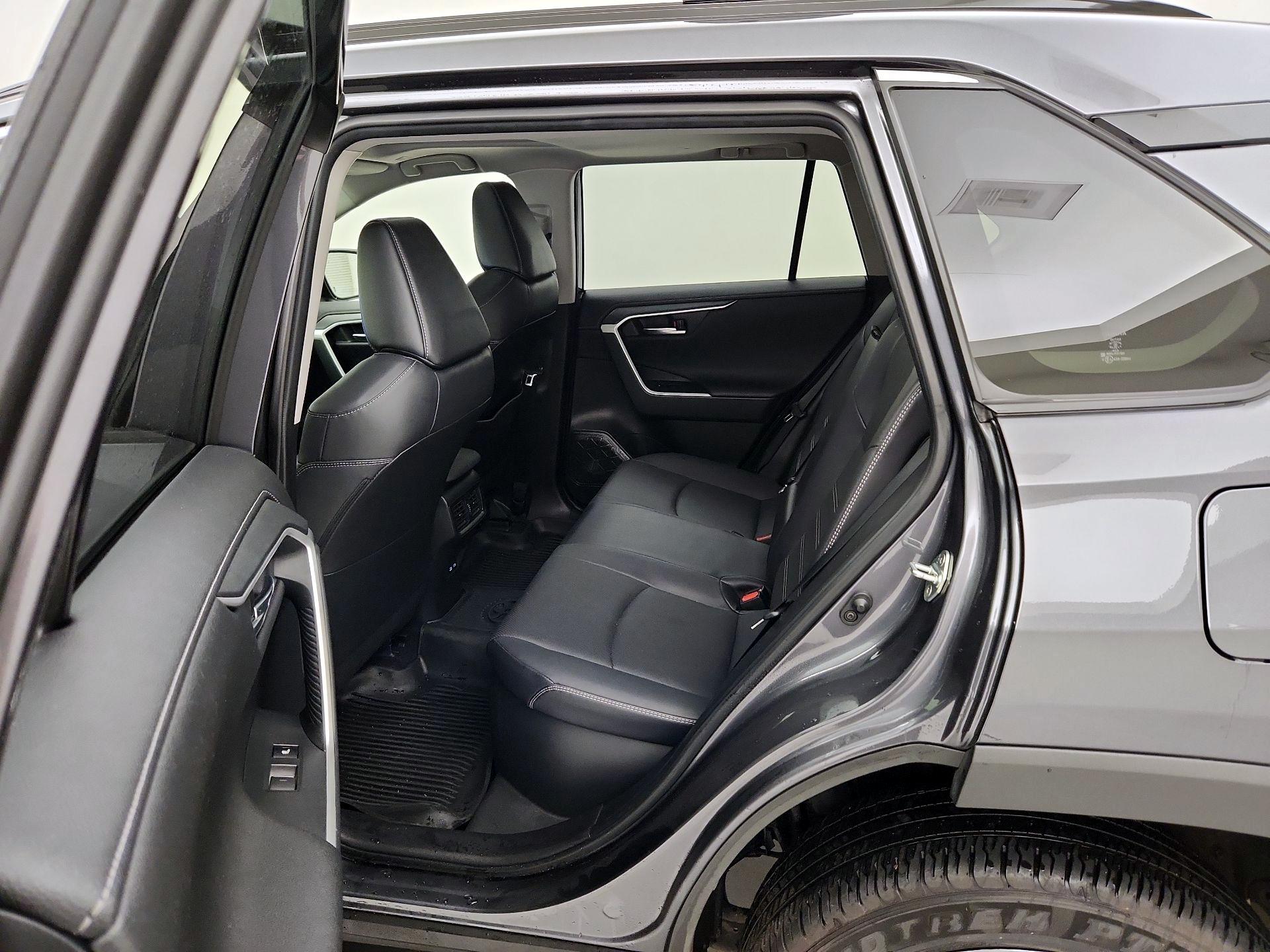 Thumbnail: 2023 Toyota RAV4 - 20