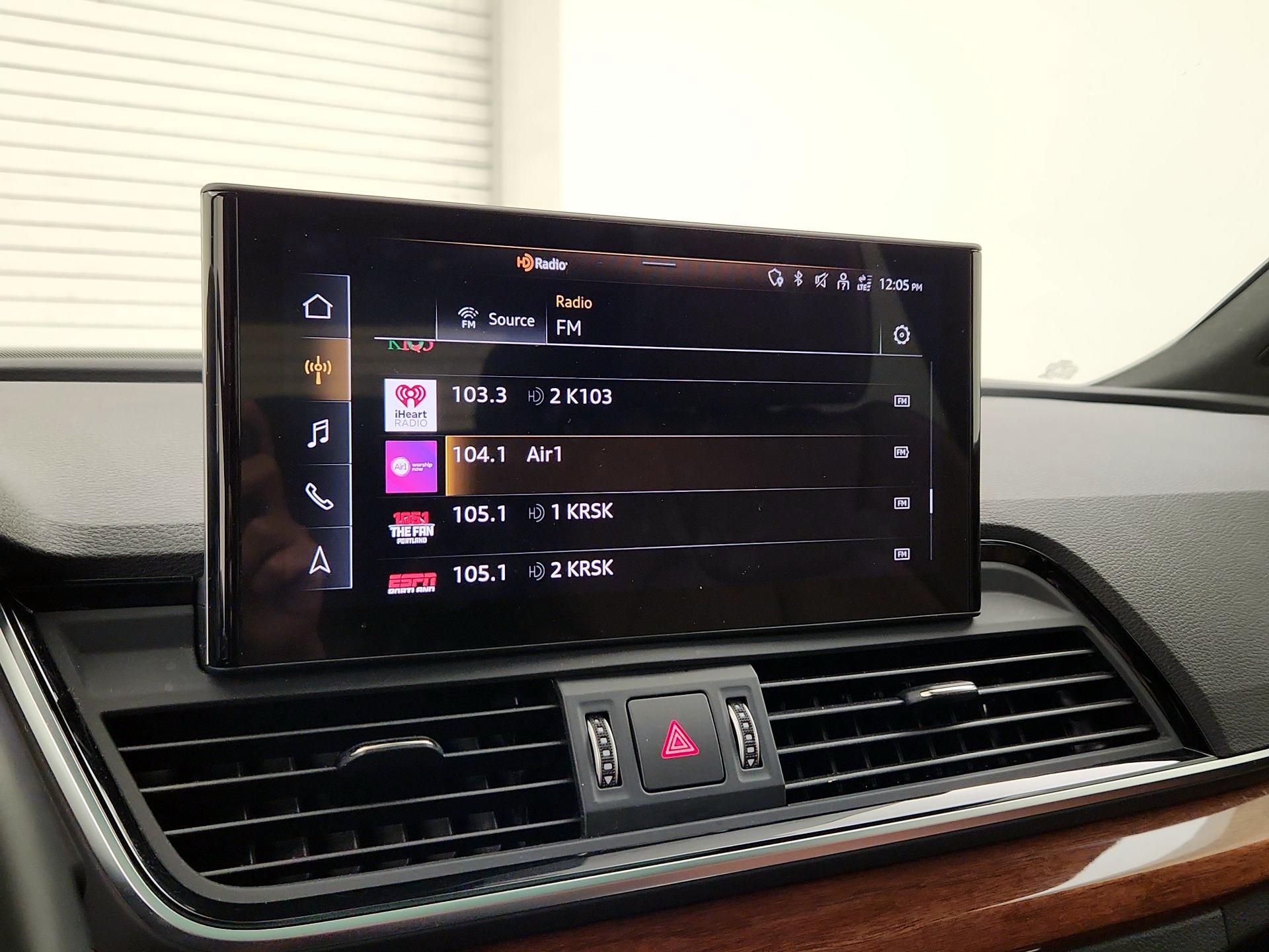 Thumbnail: 2022 Audi Q5 - 16