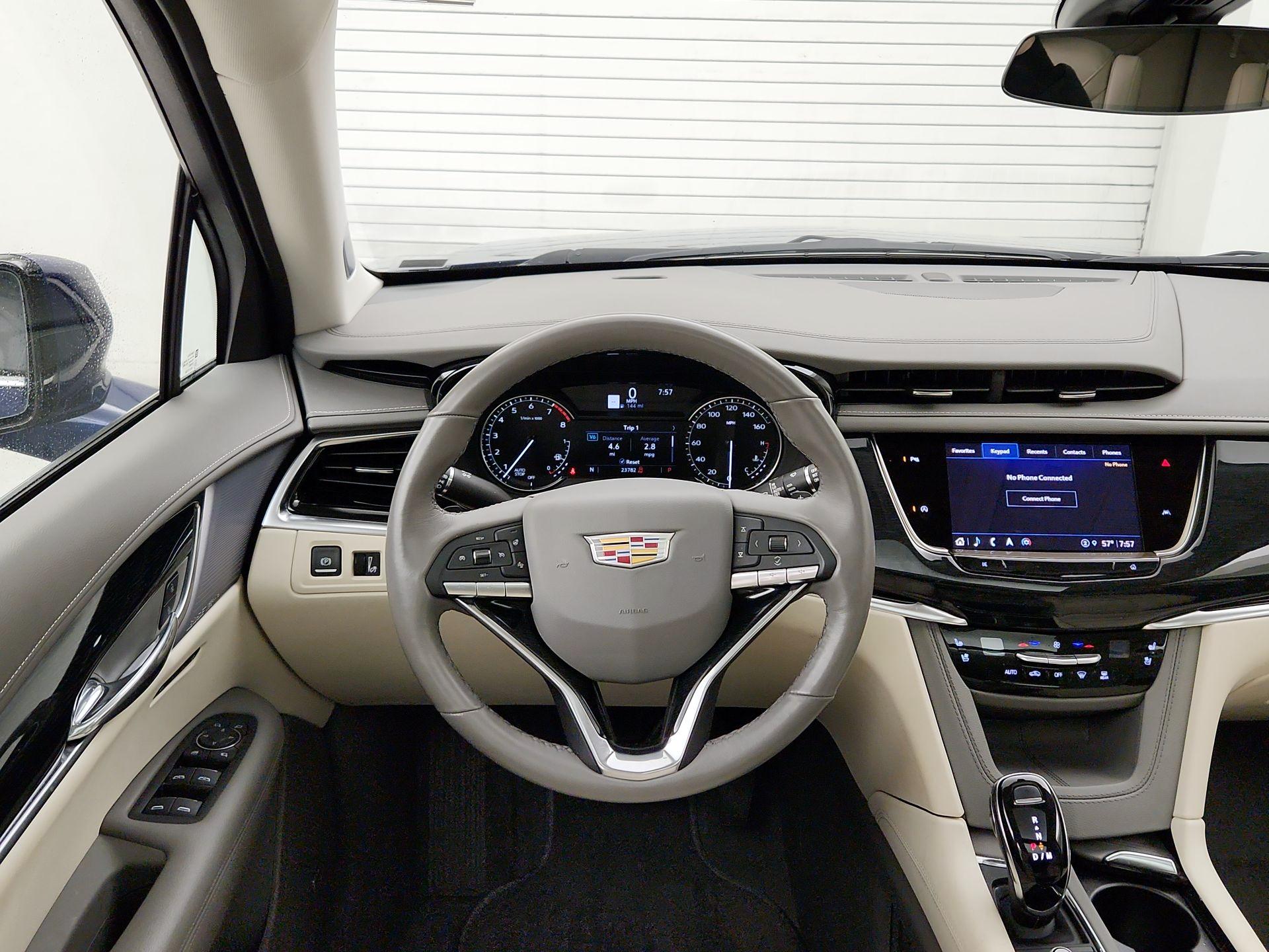 Thumbnail: 2025 Cadillac XT6 - 10