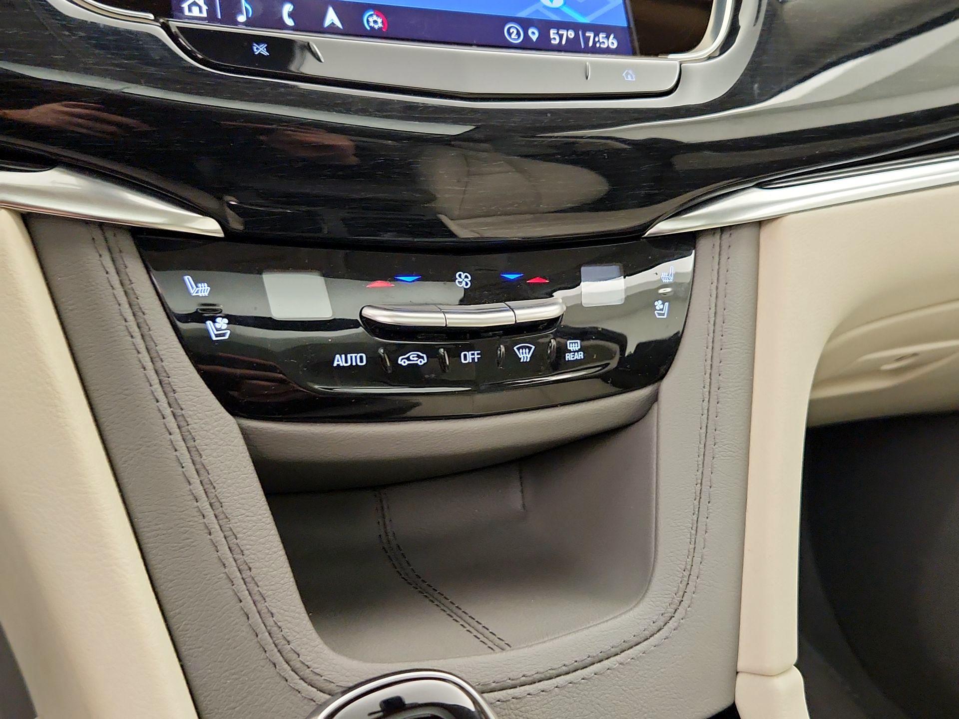 Thumbnail: 2025 Cadillac XT6 - 16