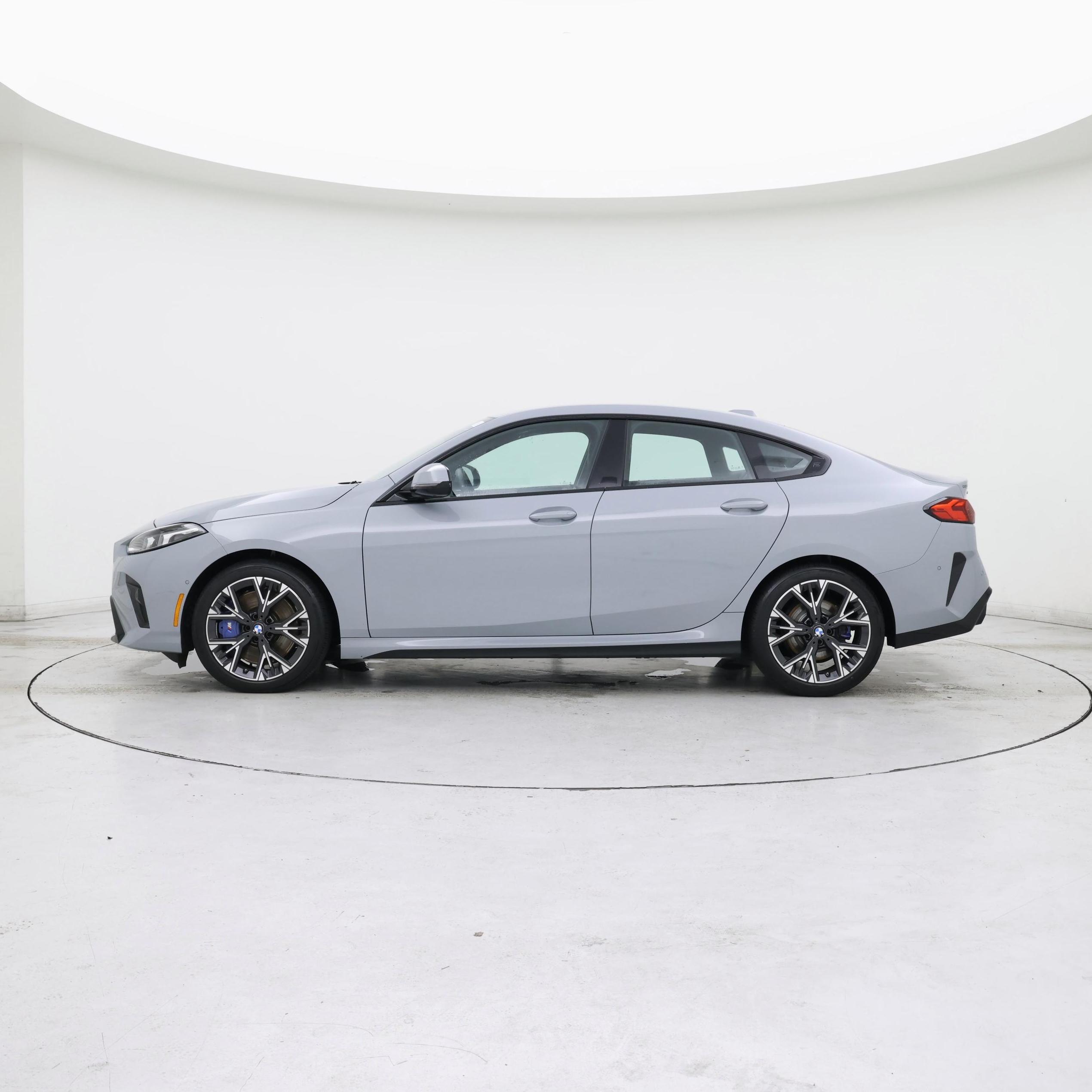 Thumbnail: 2025 BMW 2 Series - 3