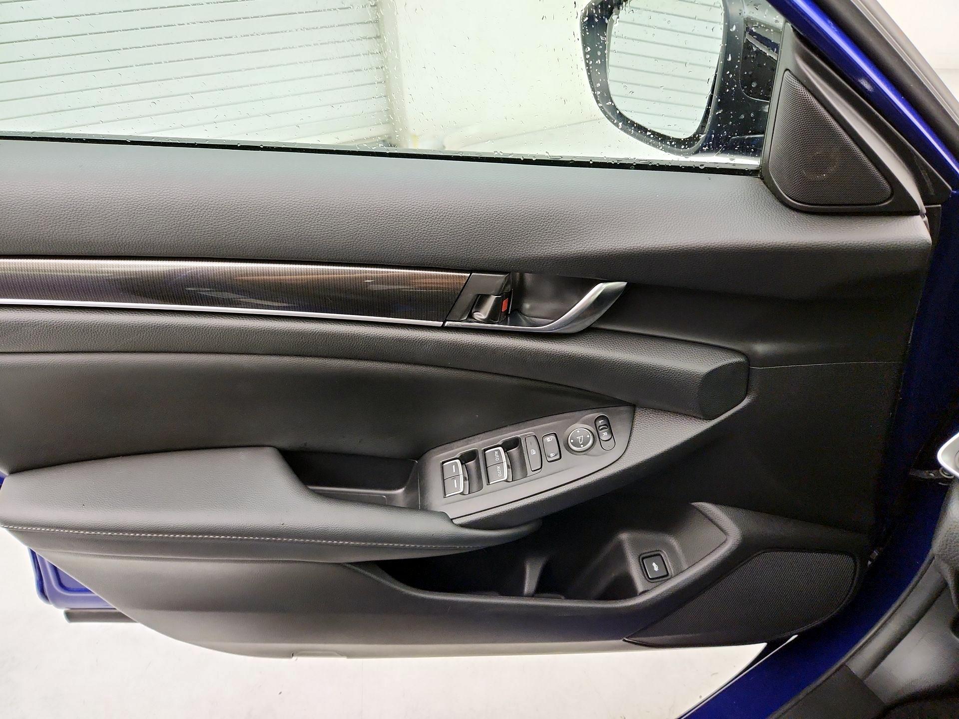 Thumbnail: 2021 Honda Accord - 12