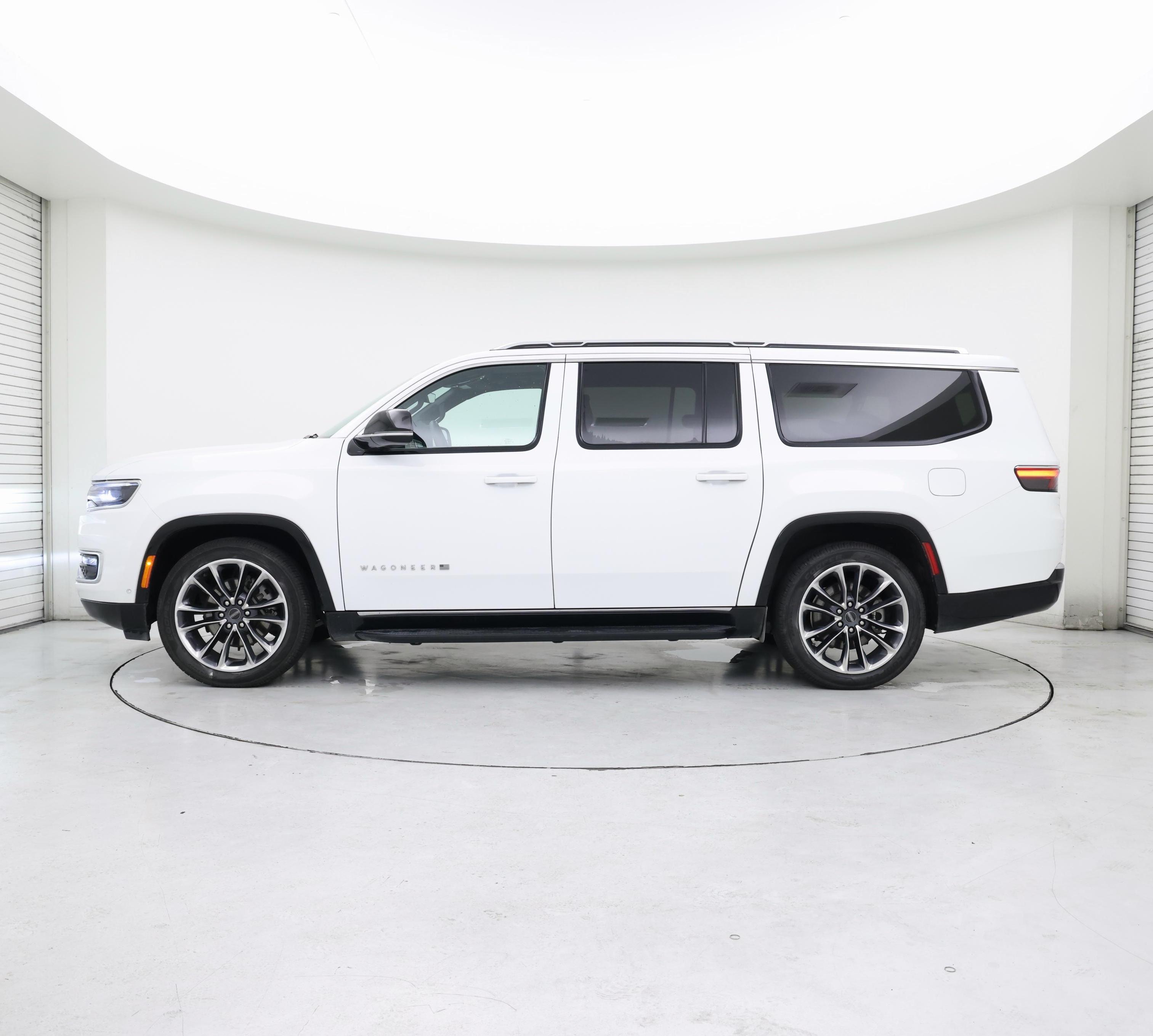 Thumbnail: 2024 Jeep Wagoneer - 3