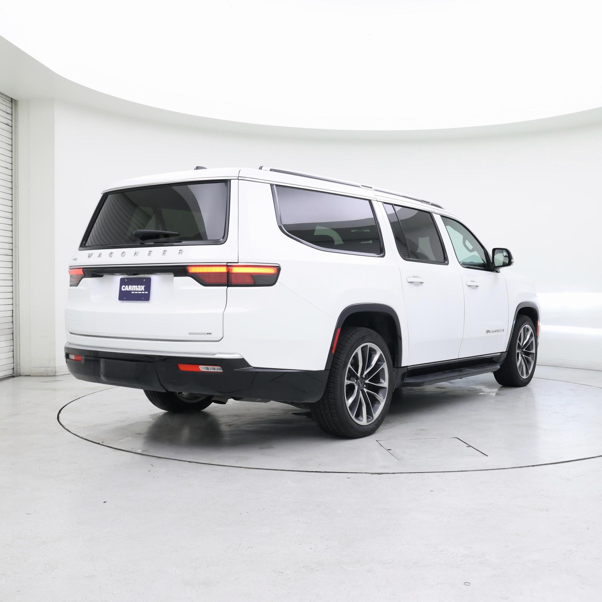 Thumbnail: 2024 Jeep Wagoneer - 8