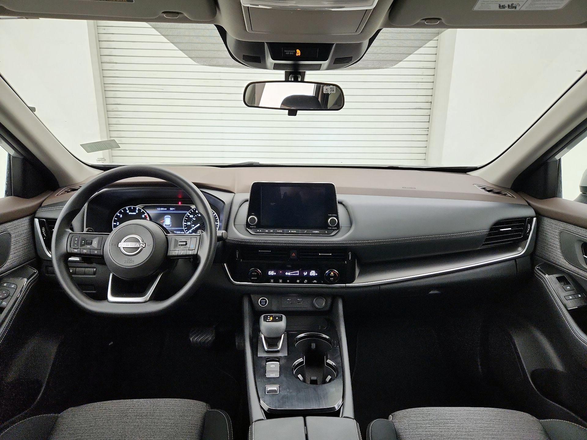 Thumbnail: 2022 Nissan Rogue - 9