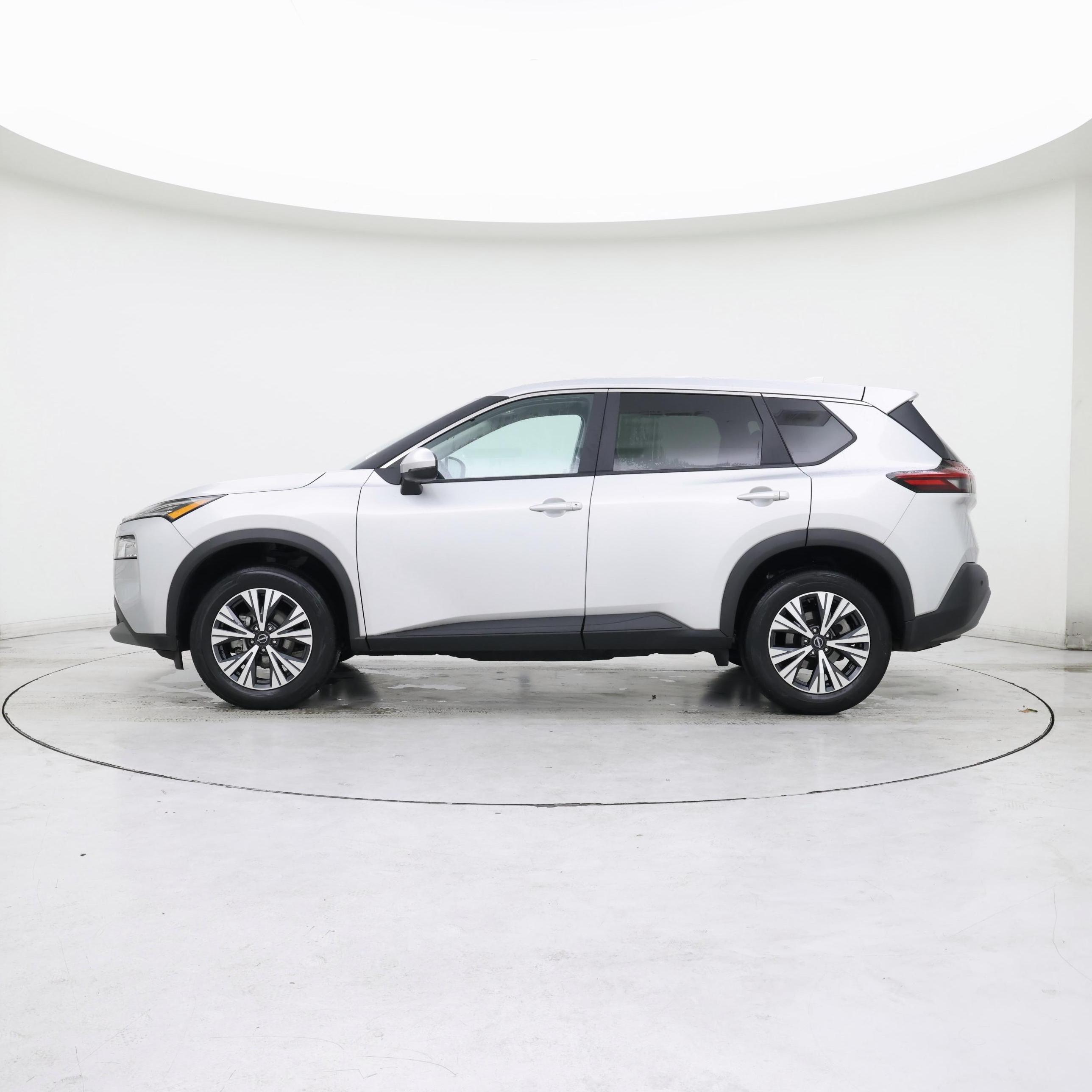 Thumbnail: 2022 Nissan Rogue - 3