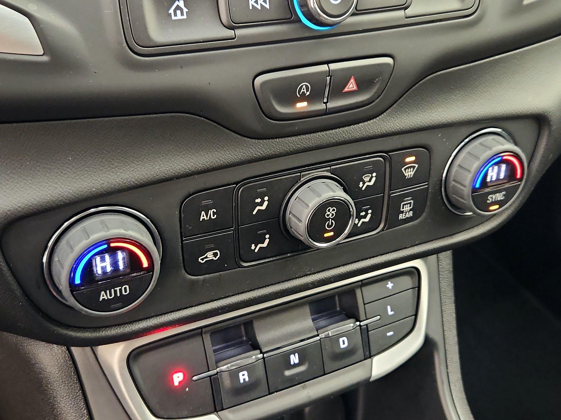 Thumbnail: 2023 GMC Terrain - 16