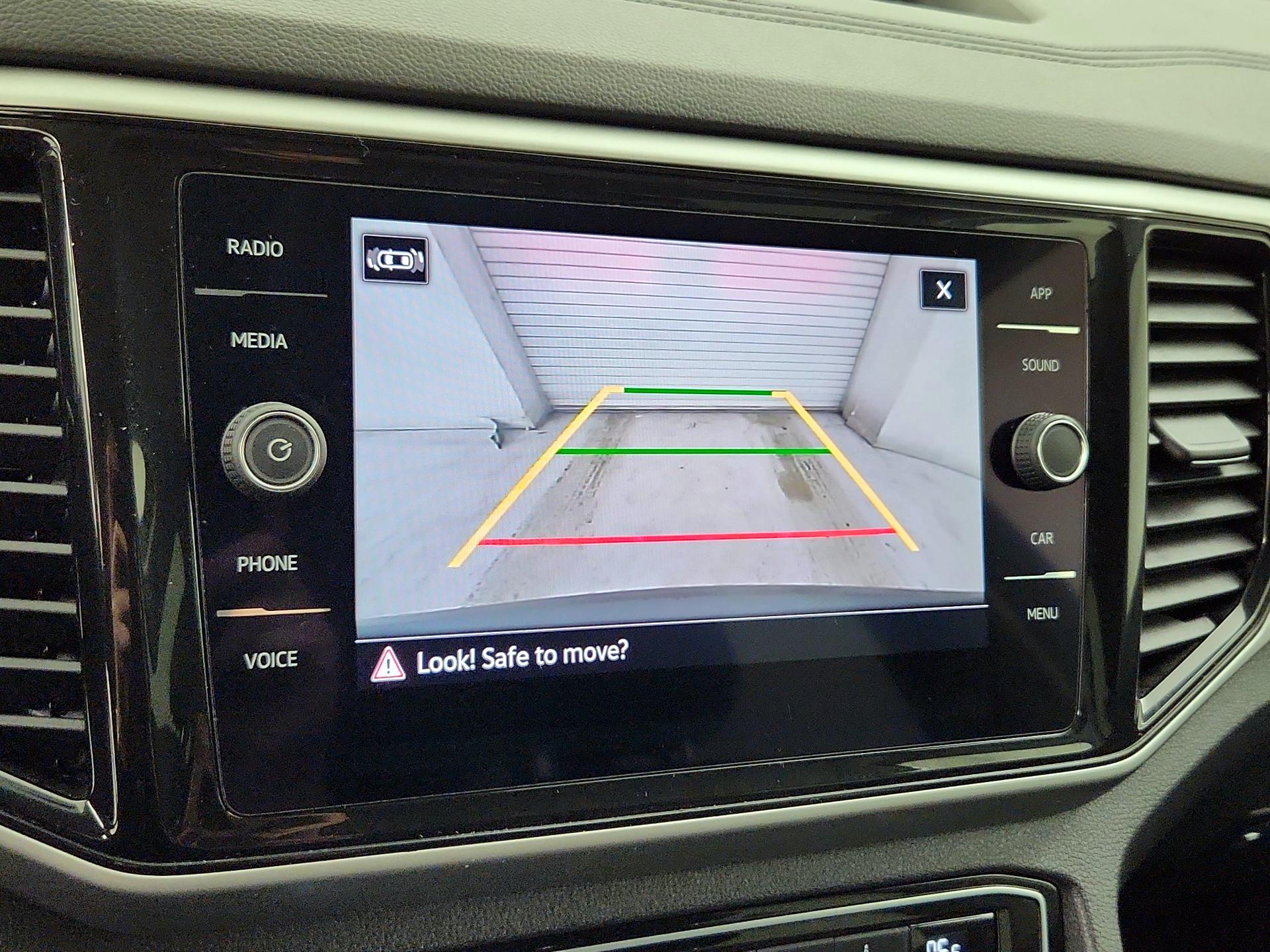 Thumbnail: 2022 Volkswagen Atlas - 14