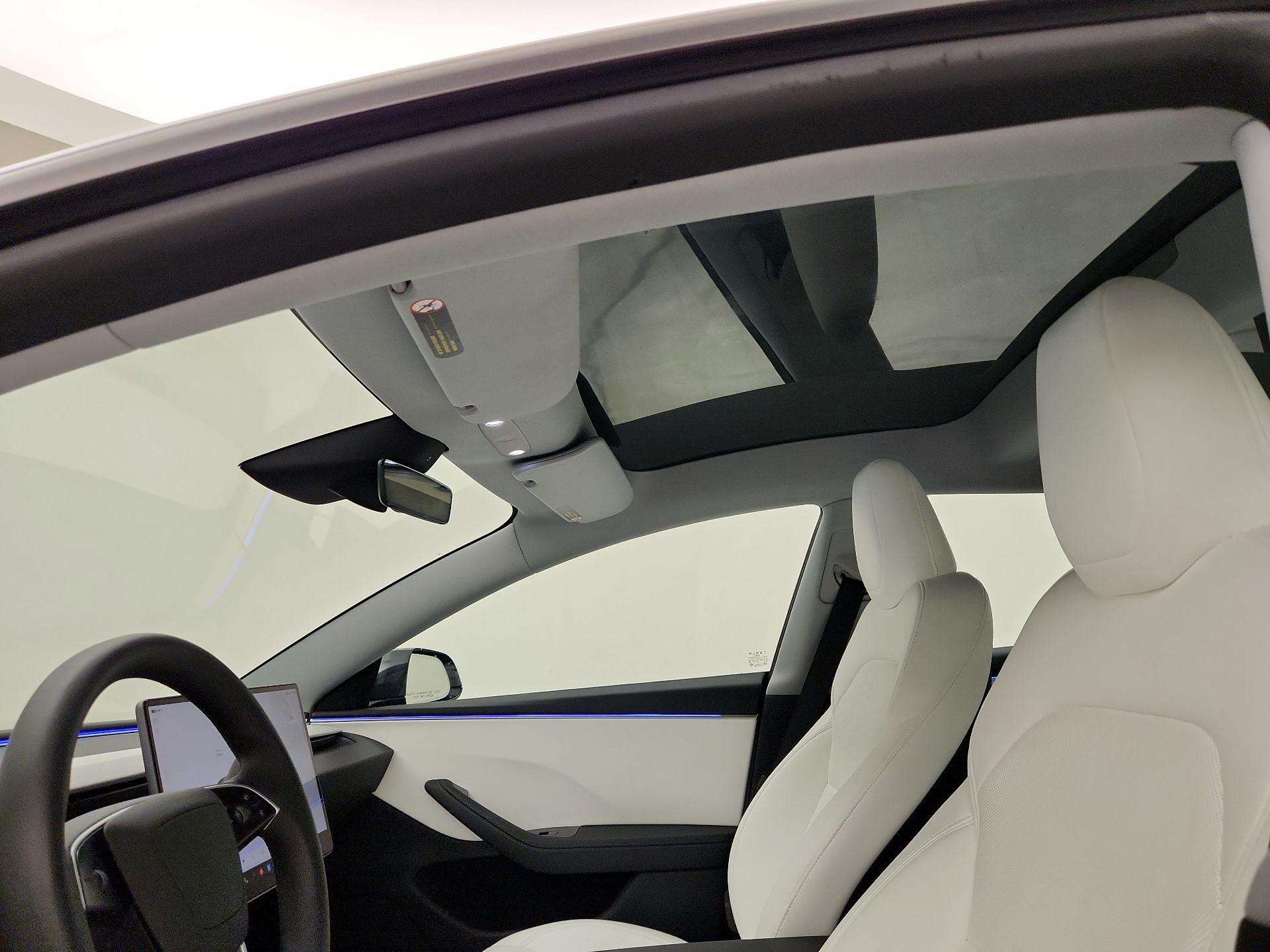 Thumbnail: 2025 Tesla Model 3 - 19