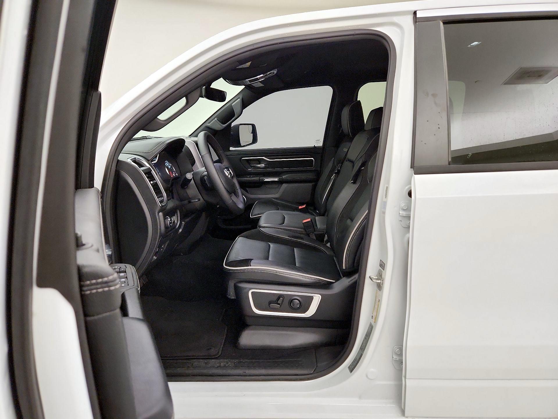 Thumbnail: 2025 RAM 1500 - 11