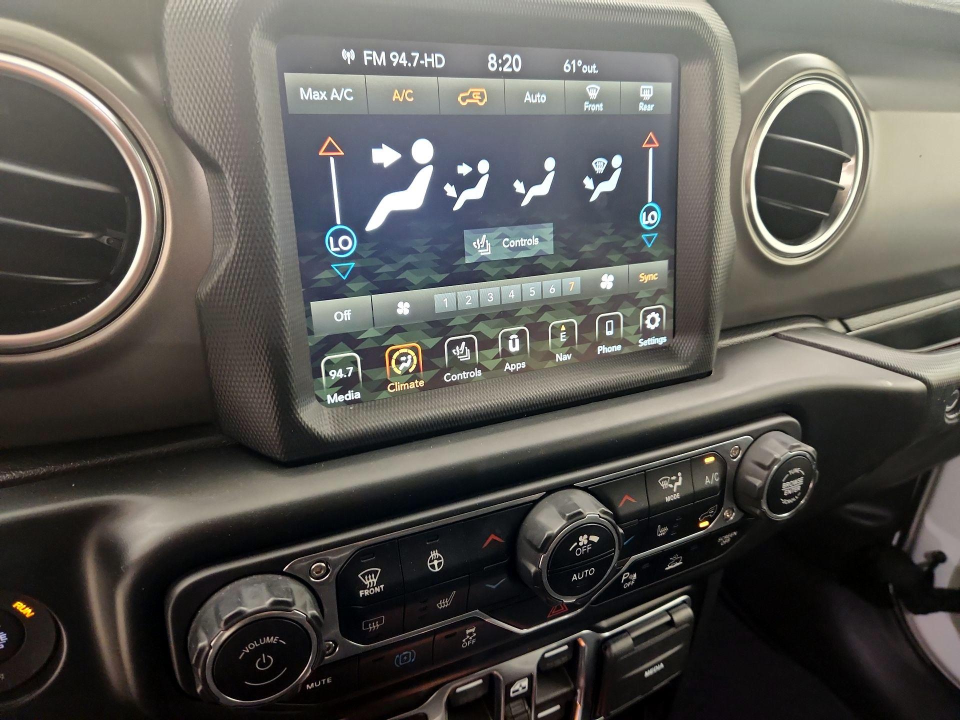 Thumbnail: 2022 Jeep Wrangler - 17