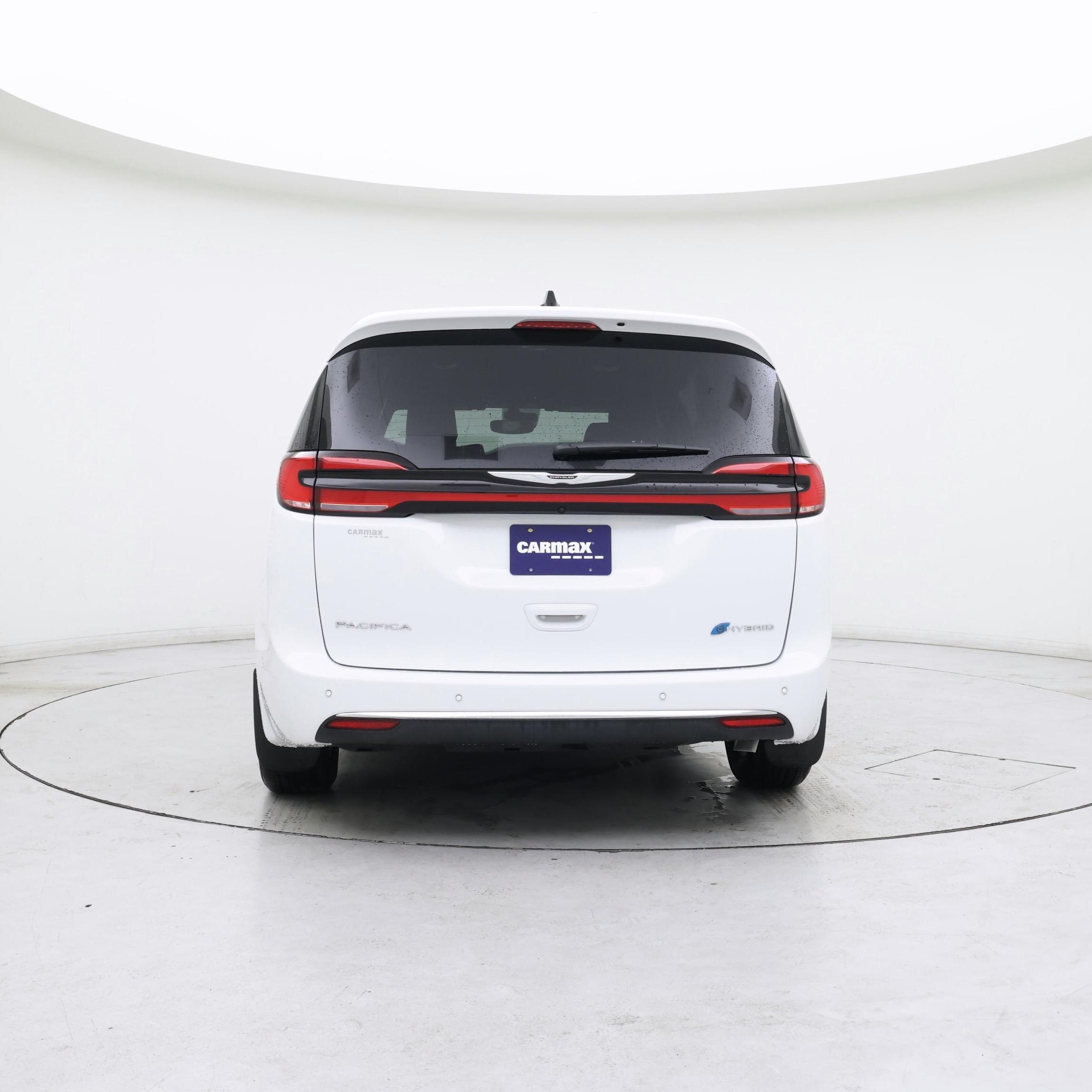 Thumbnail: 2025 Chrysler Pacifica - 6