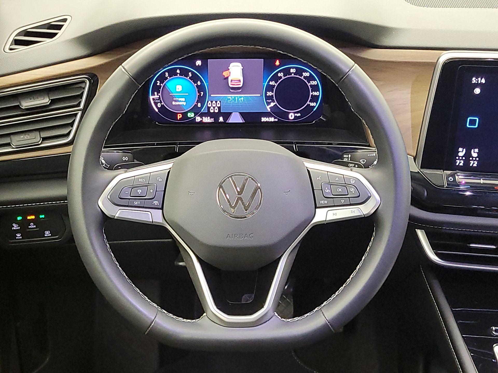 Thumbnail: 2024 Volkswagen Atlas - 10