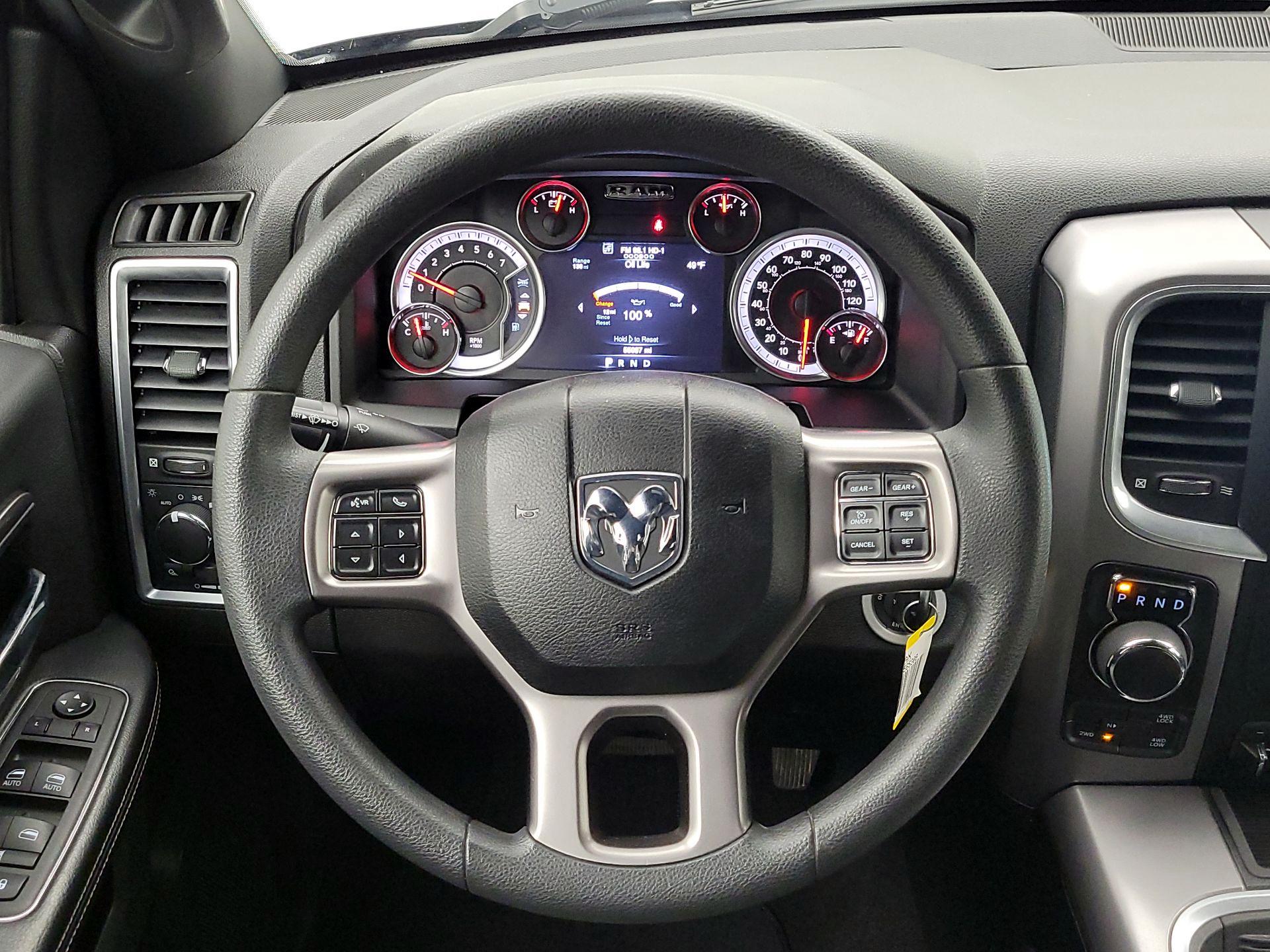 Thumbnail: 2023 RAM 1500 Classic - 10