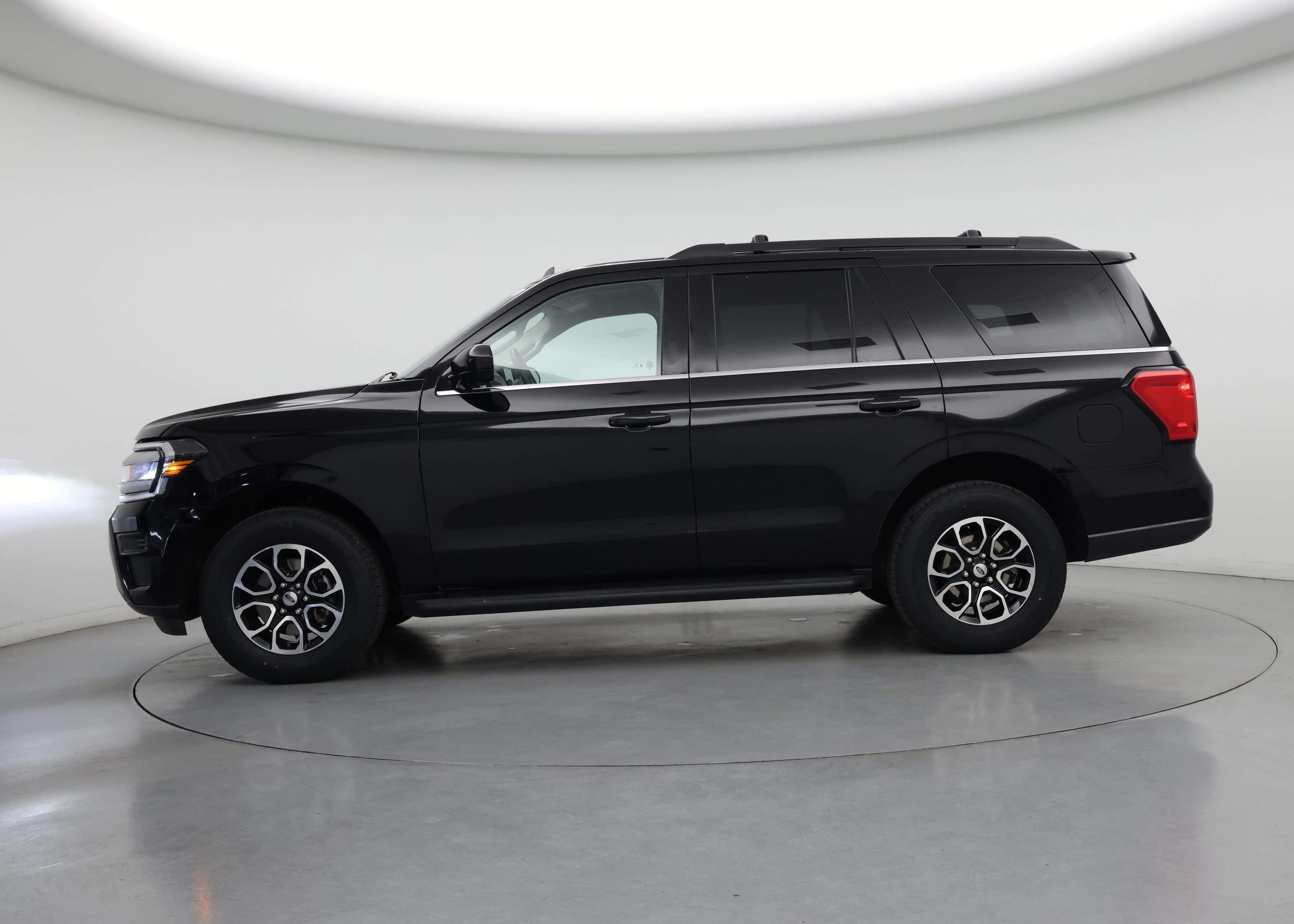 Thumbnail: 2024 Ford Expedition - 3