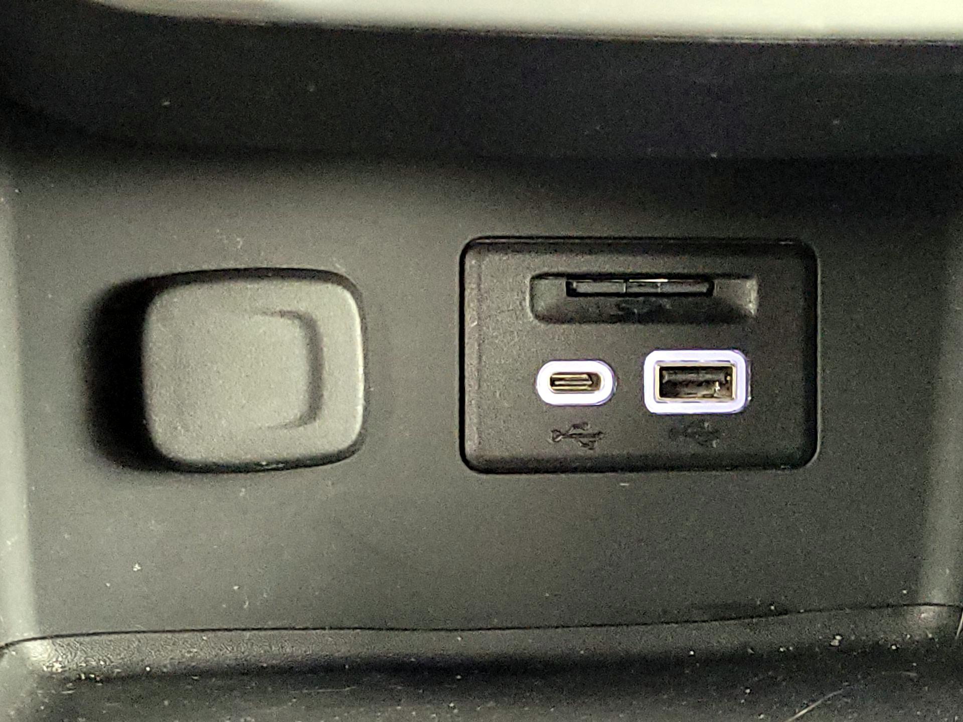 Thumbnail: 2023 GMC Acadia - 19