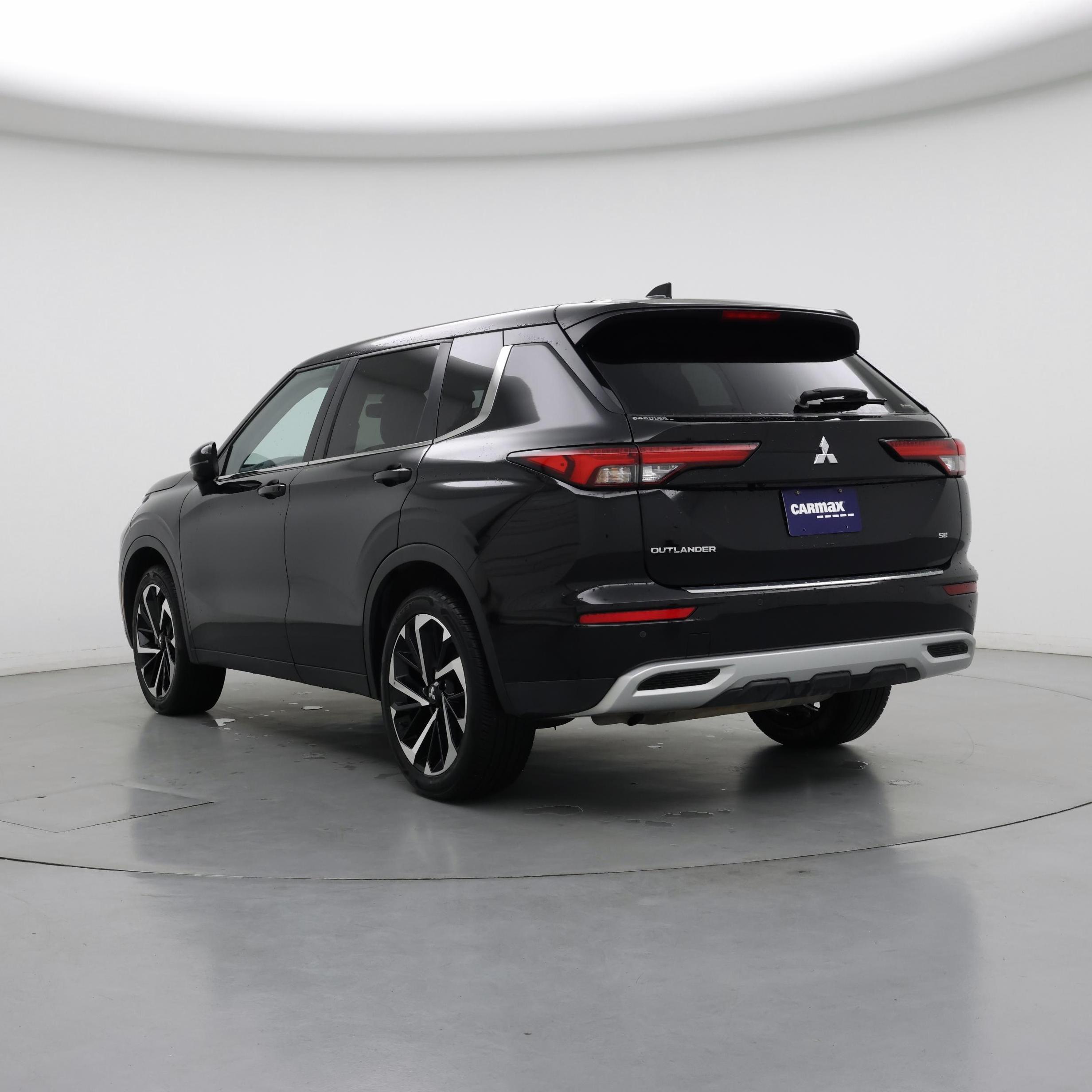 Thumbnail: 2024 Mitsubishi Outlander - 2